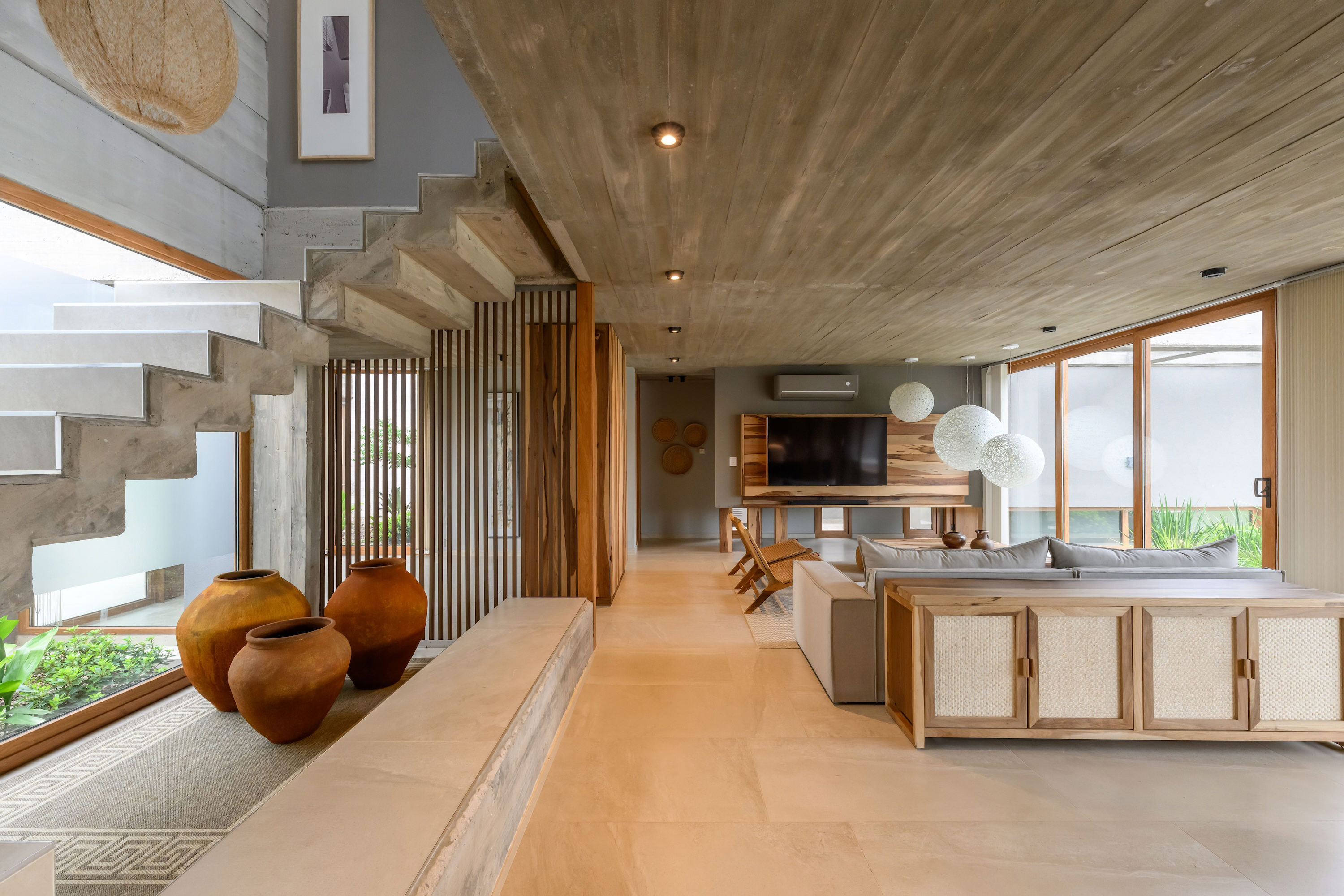 Light, Matter and Garden – Casa Galera by Karlen + Clemente