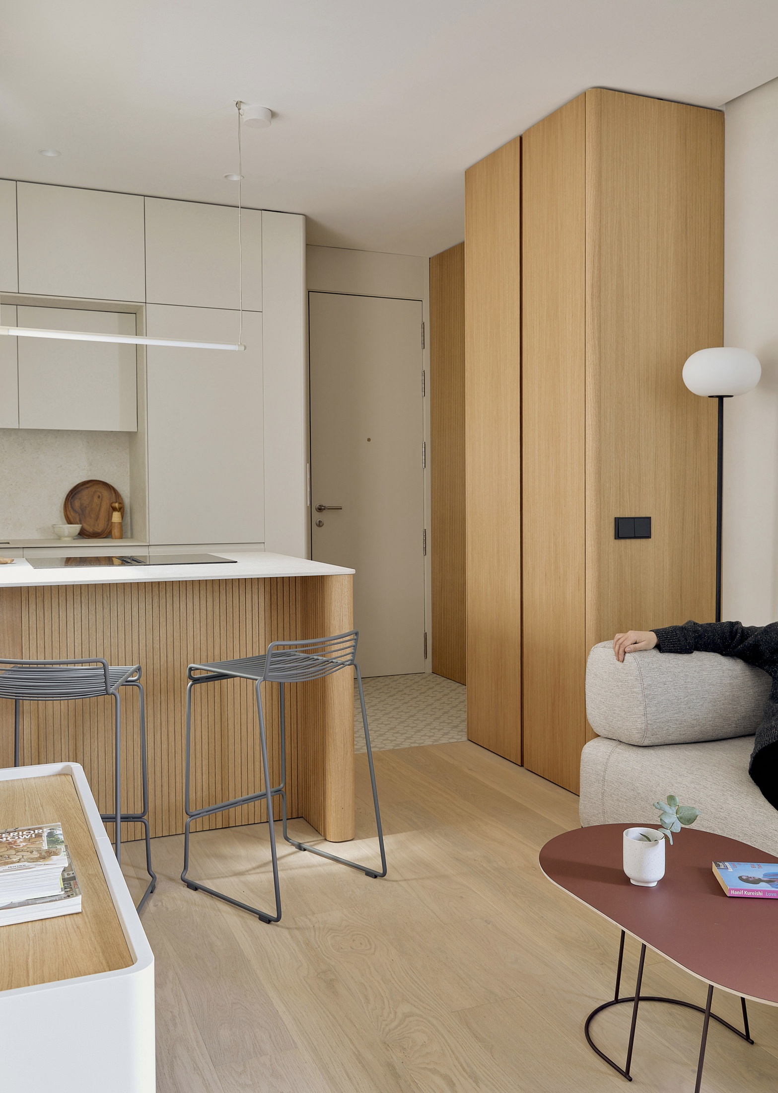 A Renewed Light – Renovation at Avenida Ciudad de Barcelona by StudioMadera