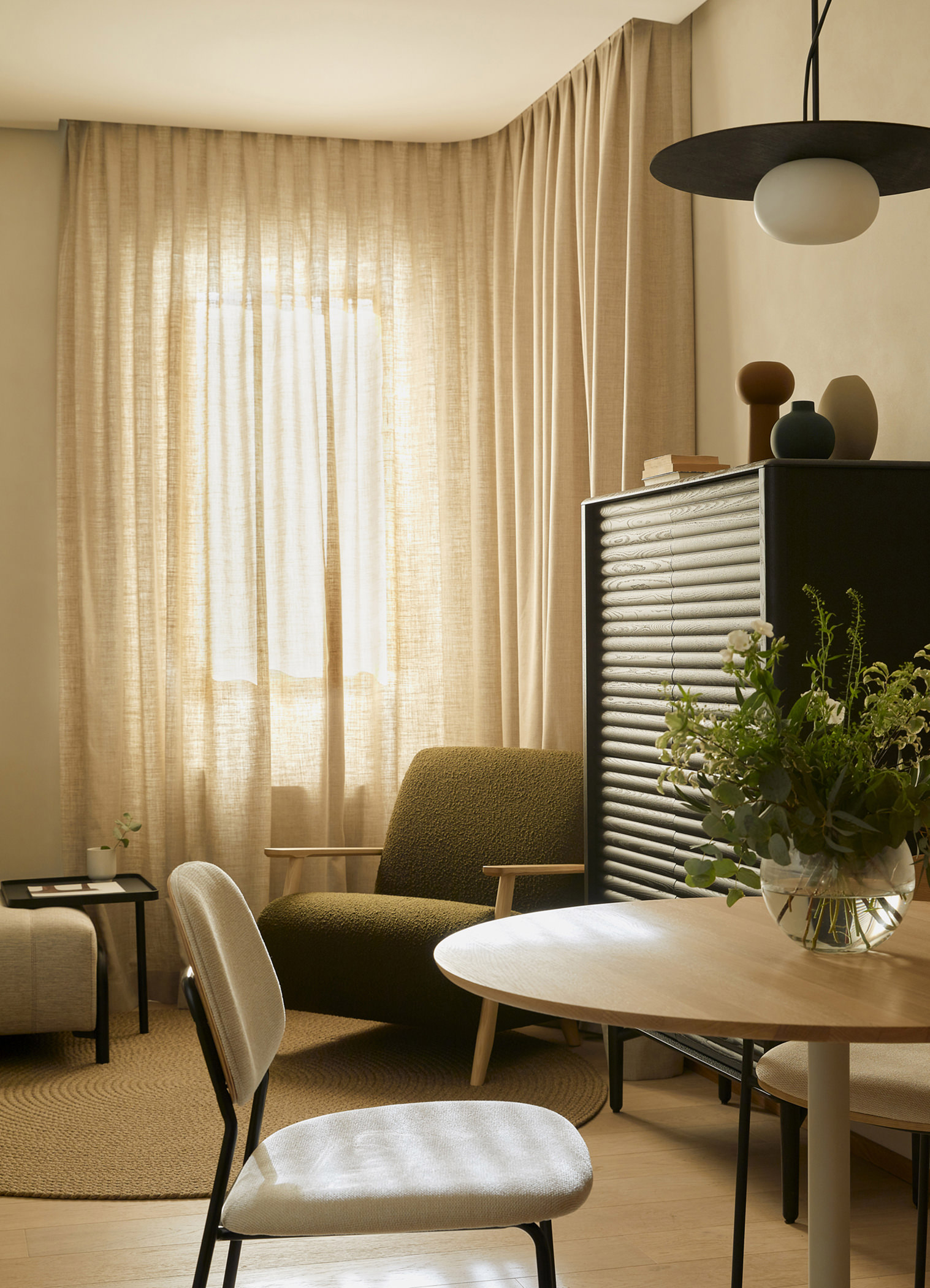 A Renewed Light – Renovation at Avenida Ciudad de Barcelona by StudioMadera