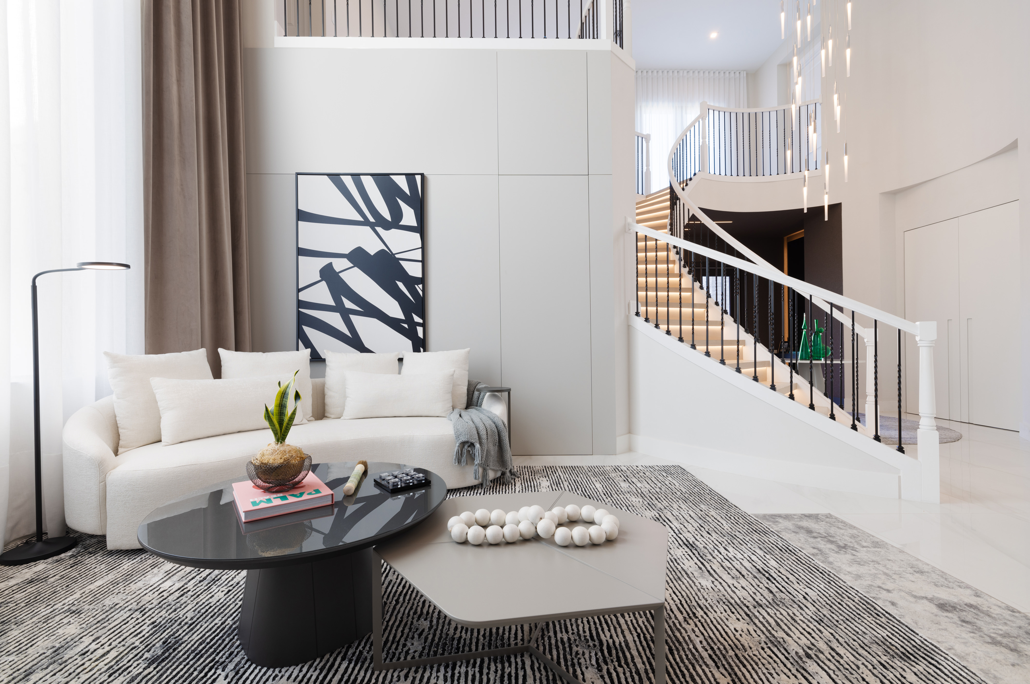 Ethereal Geometry – D&R Project by Paula Ambrosio