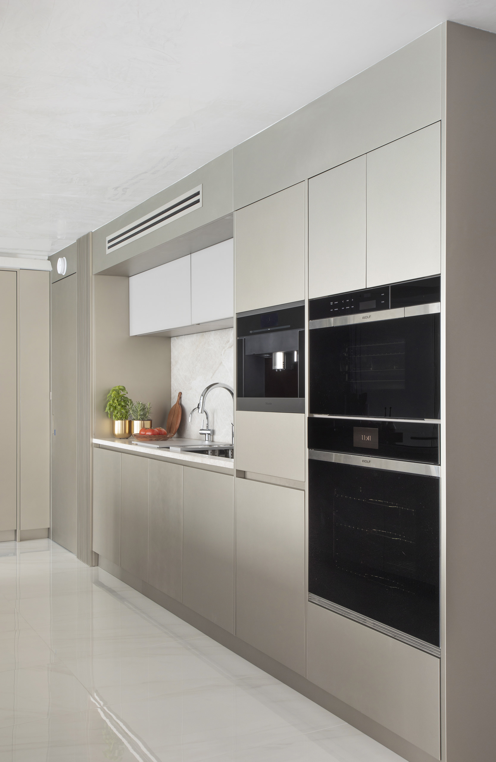 A Study in Coastal Minimalism — SM Residence by Paula Ambrosio