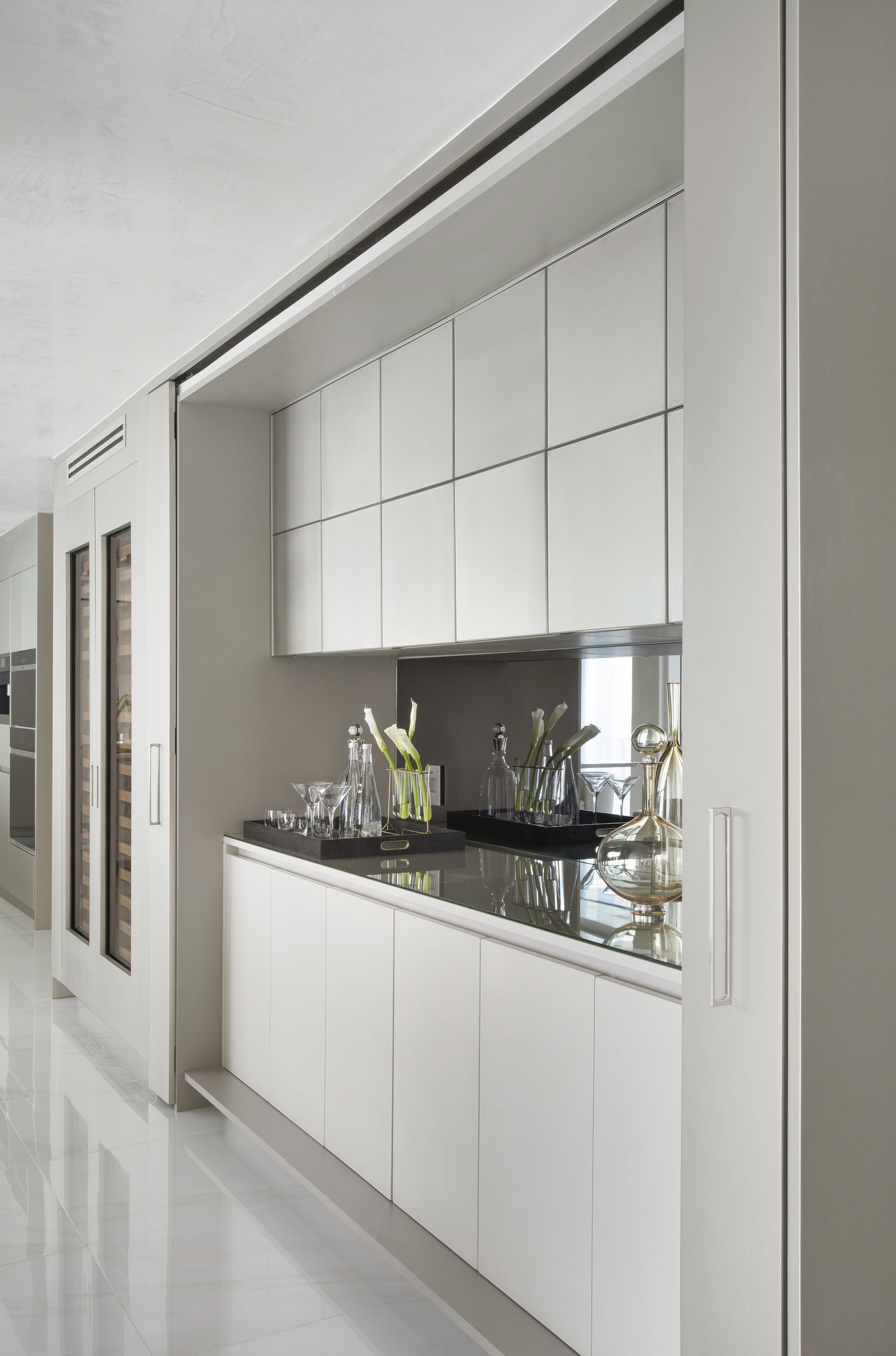 A Study in Coastal Minimalism — SM Residence by Paula Ambrosio