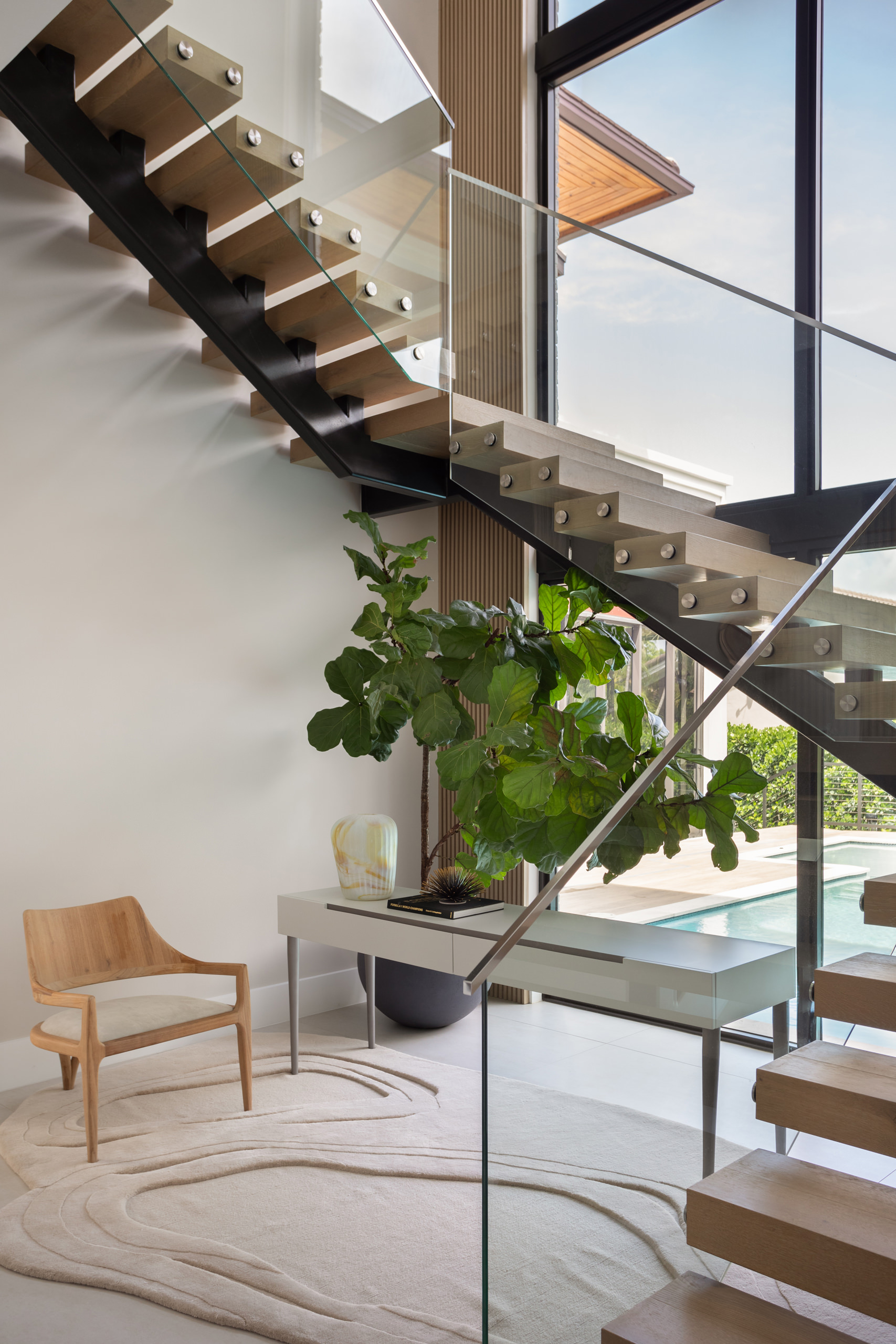 Roots in Motion – Miami Residence by Caroline Andrusko Arquitetos