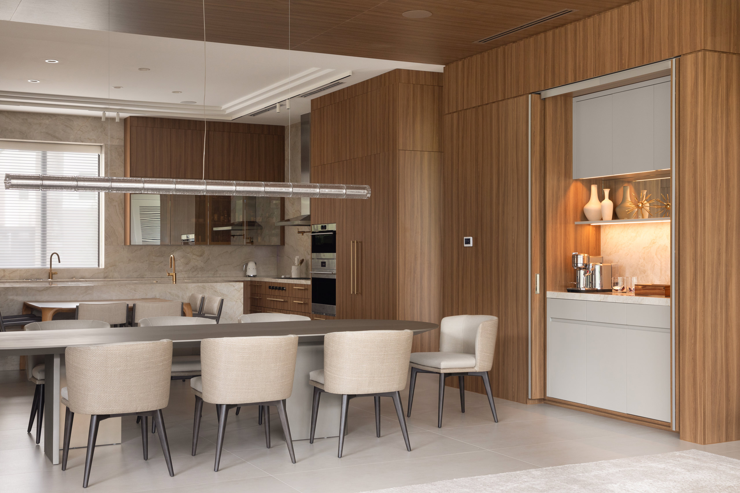 Roots in Motion – Miami Residence by Caroline Andrusko Arquitetos