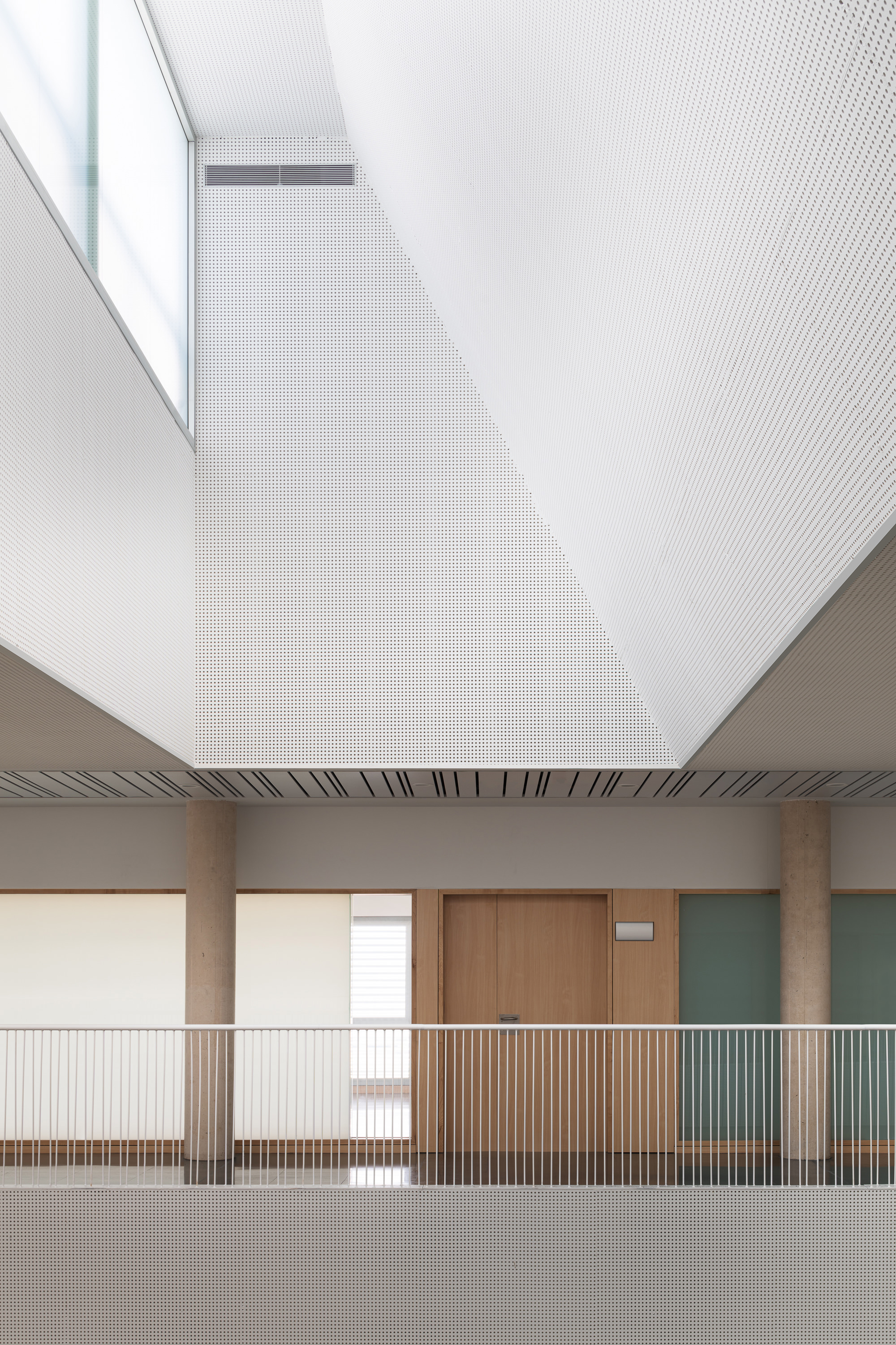 Spaces for Growth – IES Via de la Plata by Ricardo Gonzalez Martinez and VZ Arquitectos