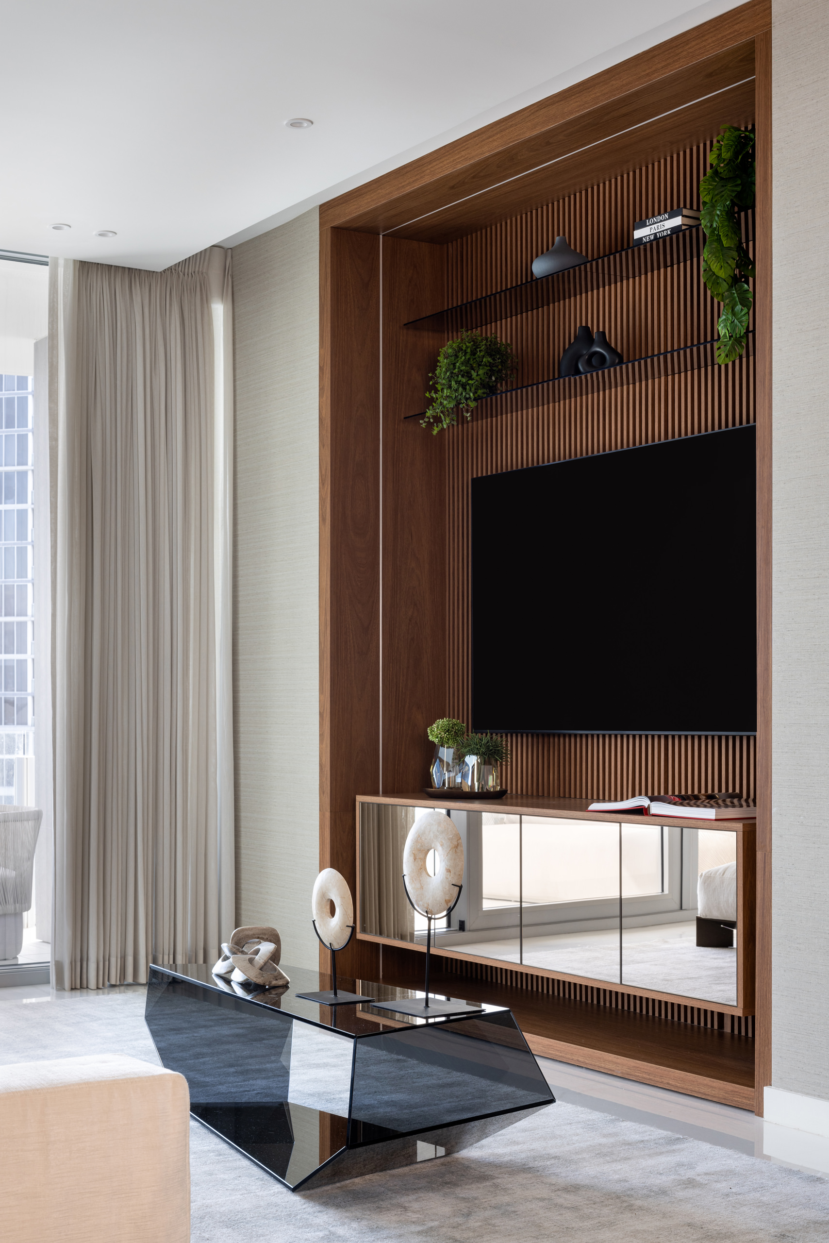 Elevated Simplicity – Bespoke Residence by Lulo Design Studio