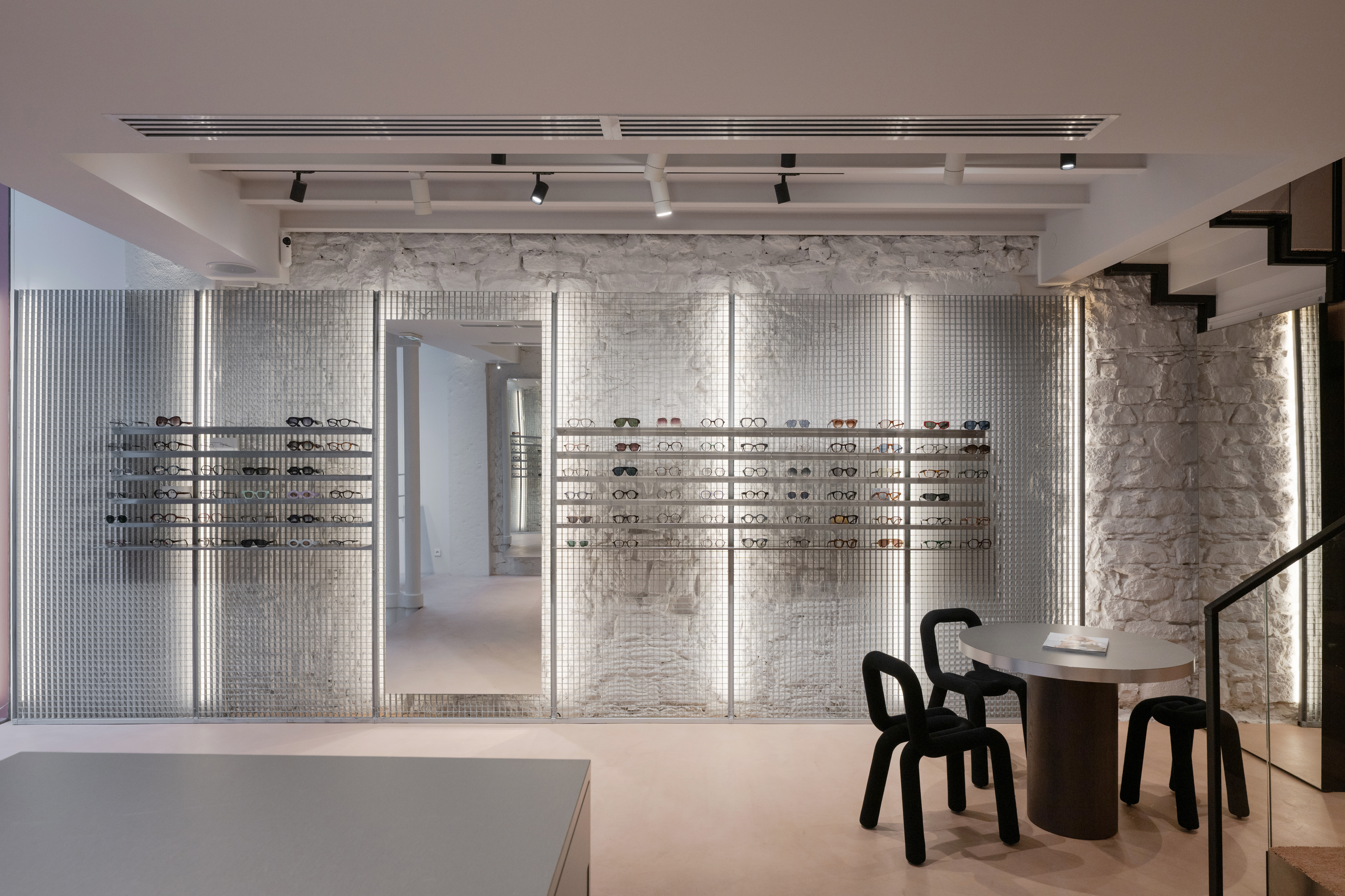 Curated Intimacy – Loulou by Studio Johany Sapet