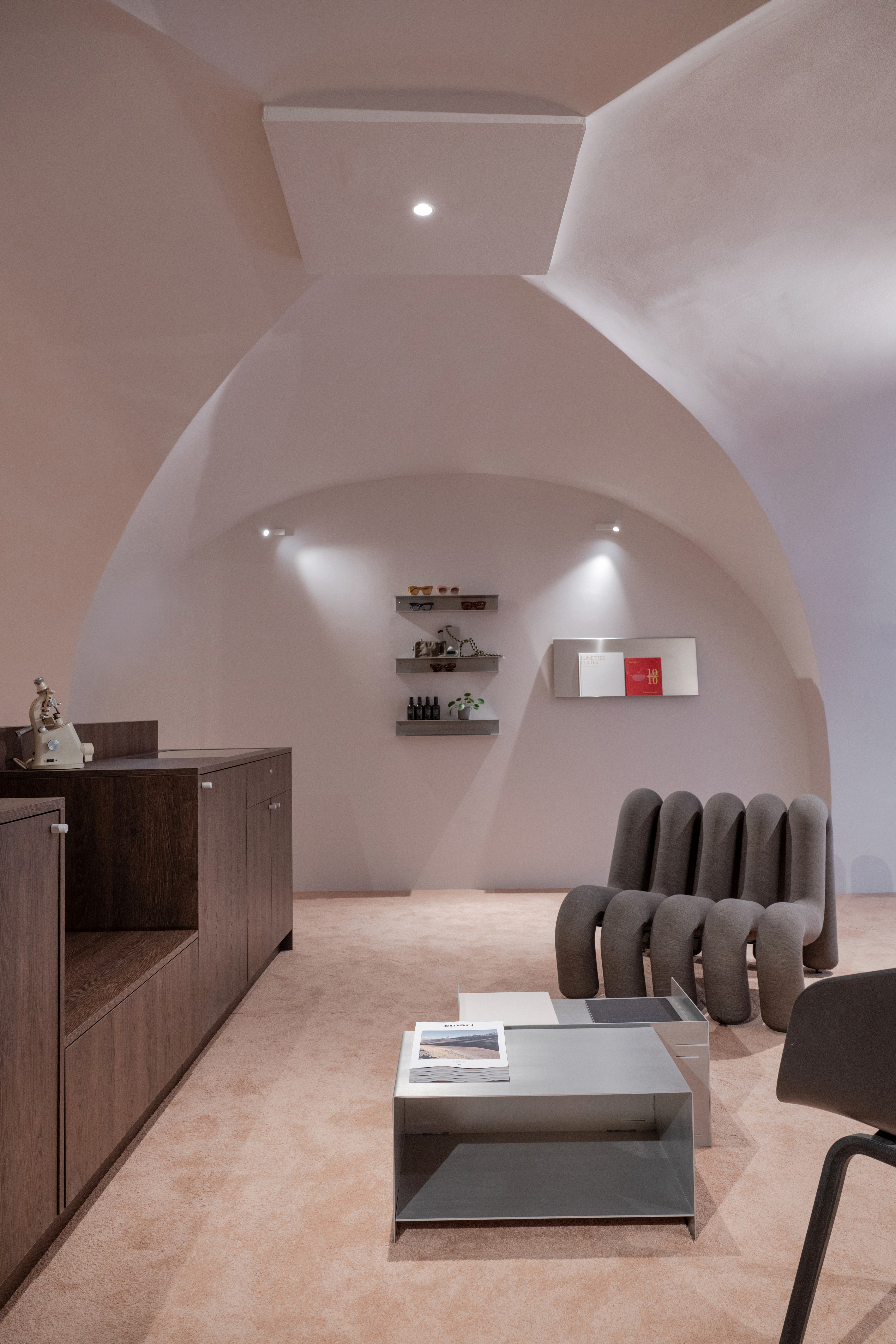 Curated Intimacy – Loulou by Studio Johany Sapet