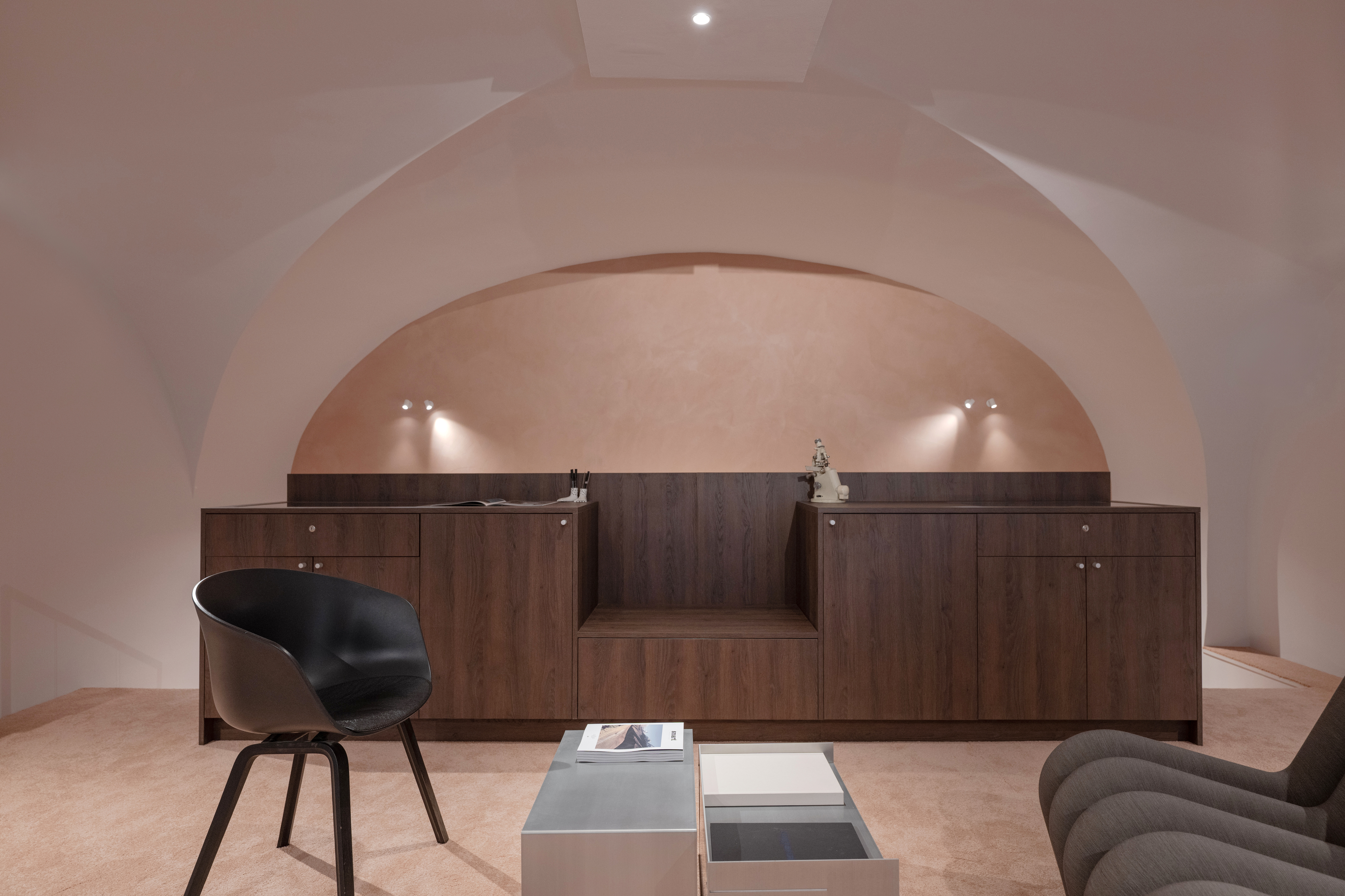 Curated Intimacy – Loulou by Studio Johany Sapet