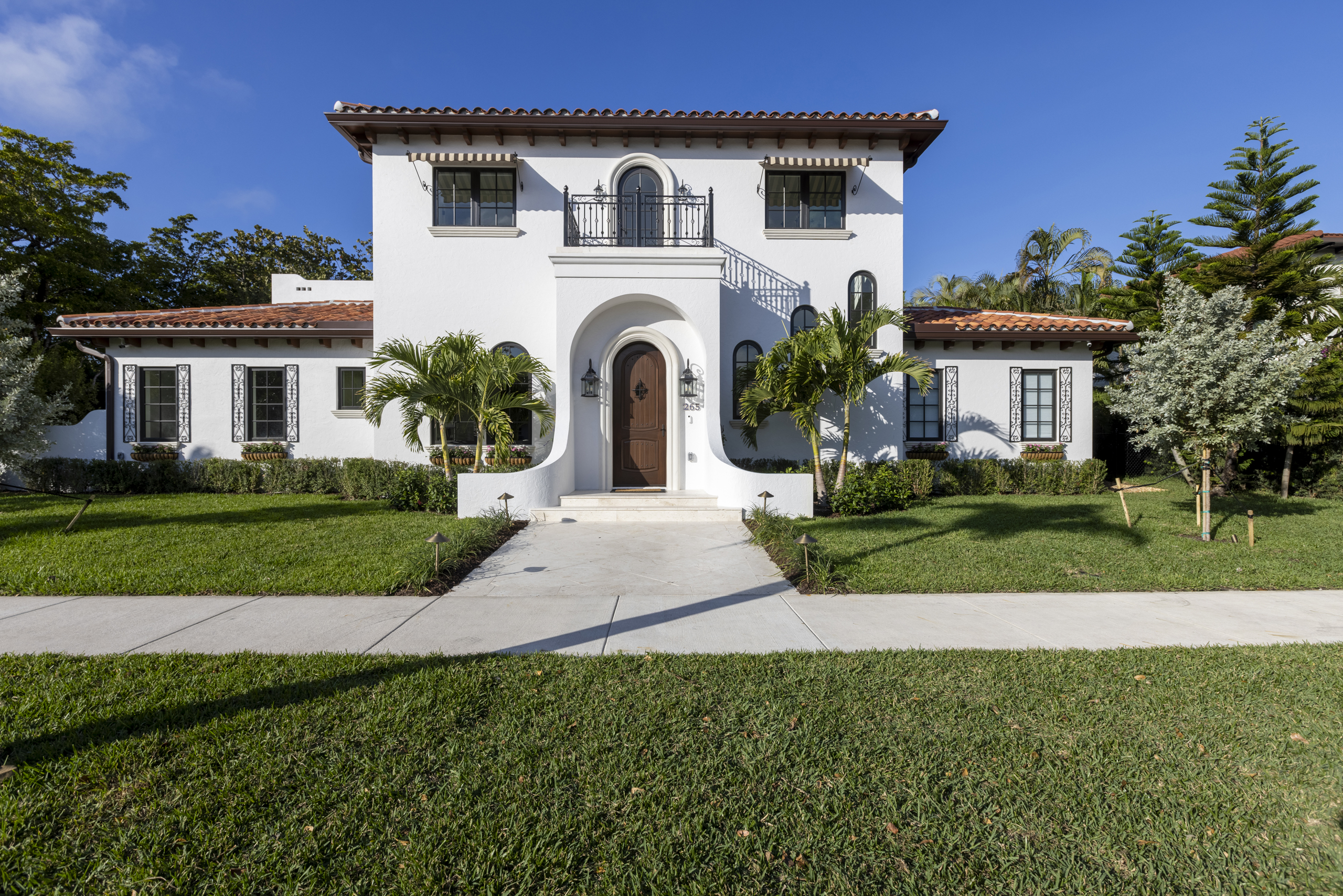 Continuity of Material – Marlborough Residence by RIVA Spain