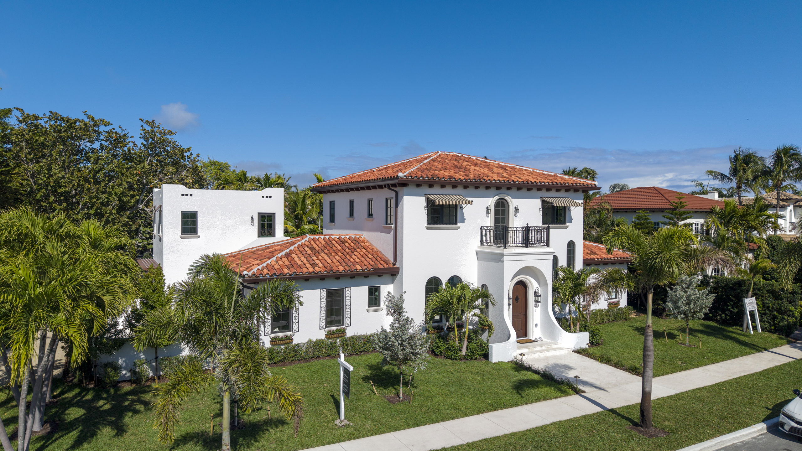 Continuity of Material – Marlborough Residence by RIVA Spain