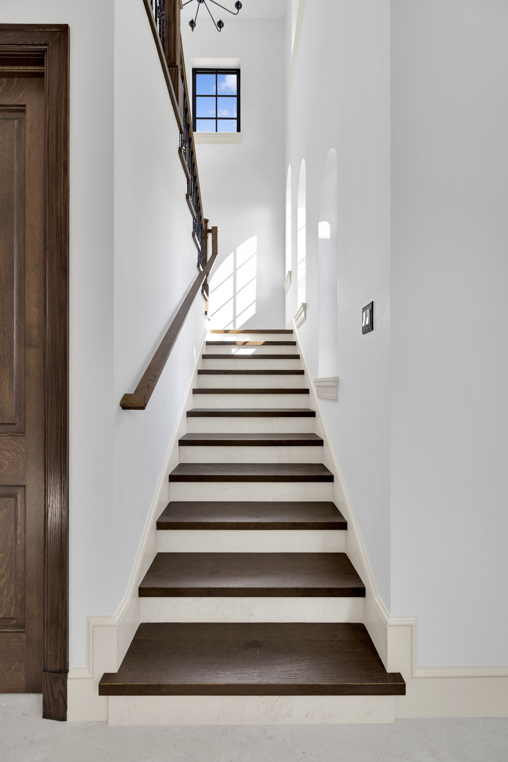 Continuity of Material – Marlborough Residence by RIVA Spain