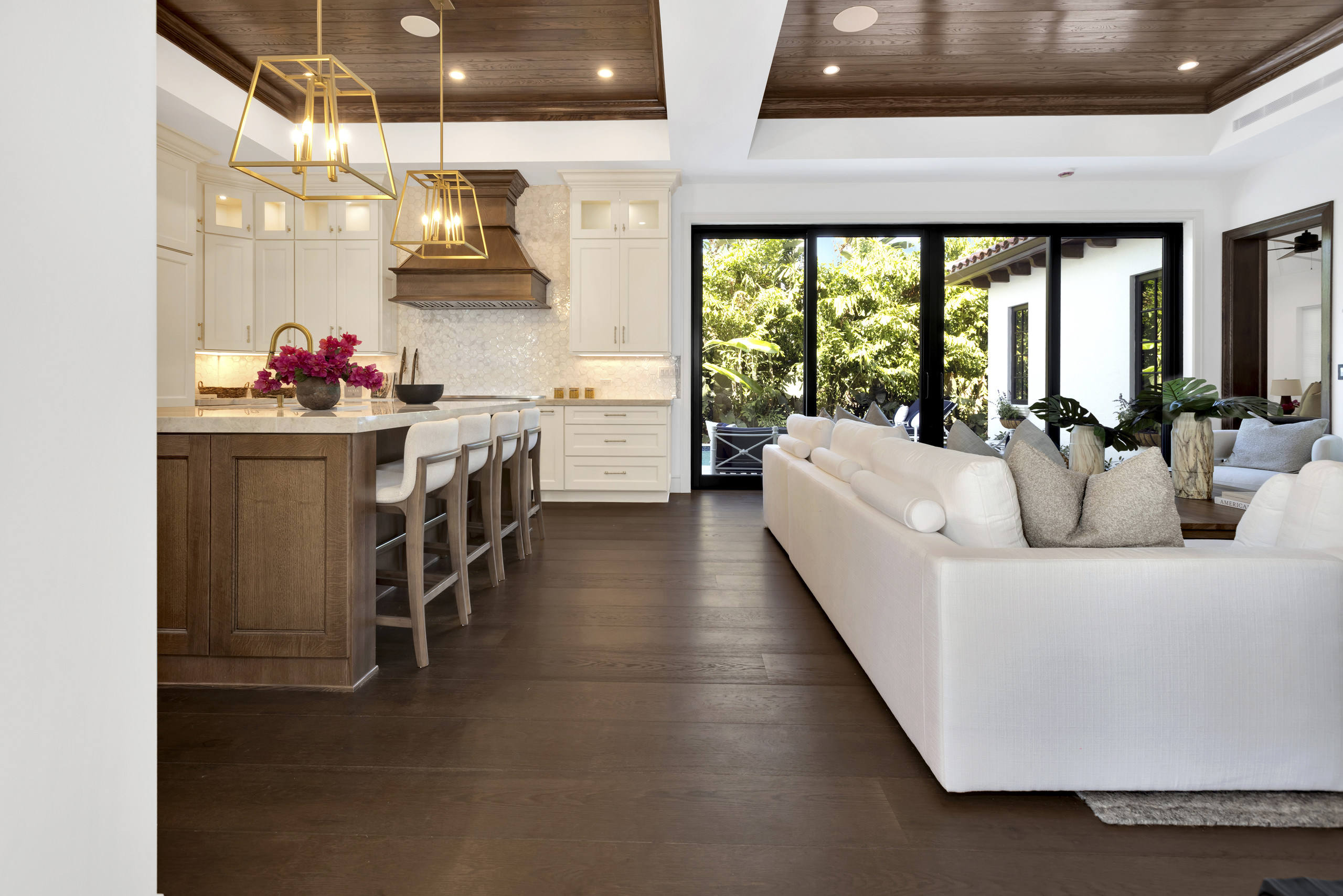 Continuity of Material – Marlborough Residence by RIVA Spain