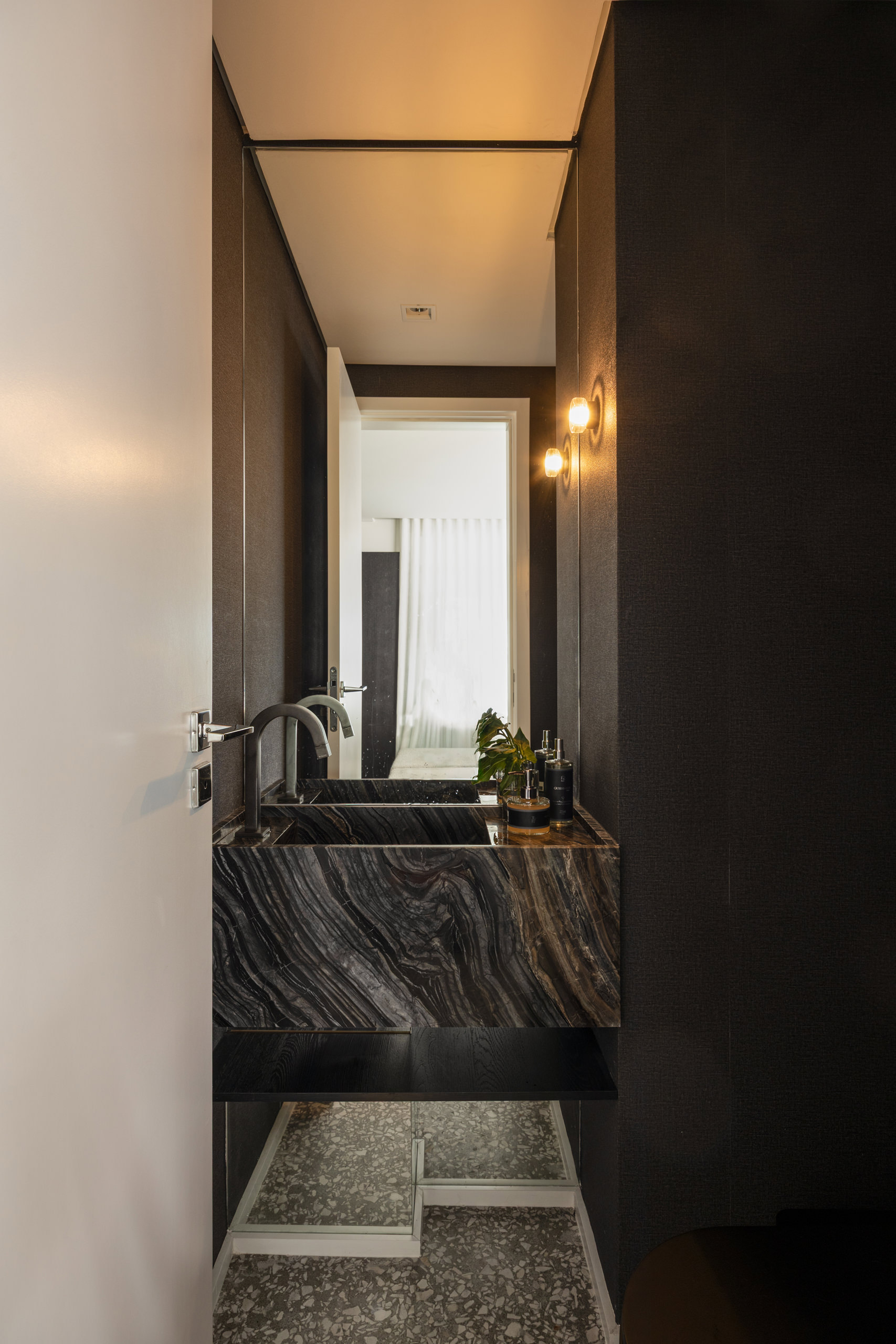 Sophistication and Warmth – Urban Retreat by AVAA Arquitetura and Samia Sarayedine Testa