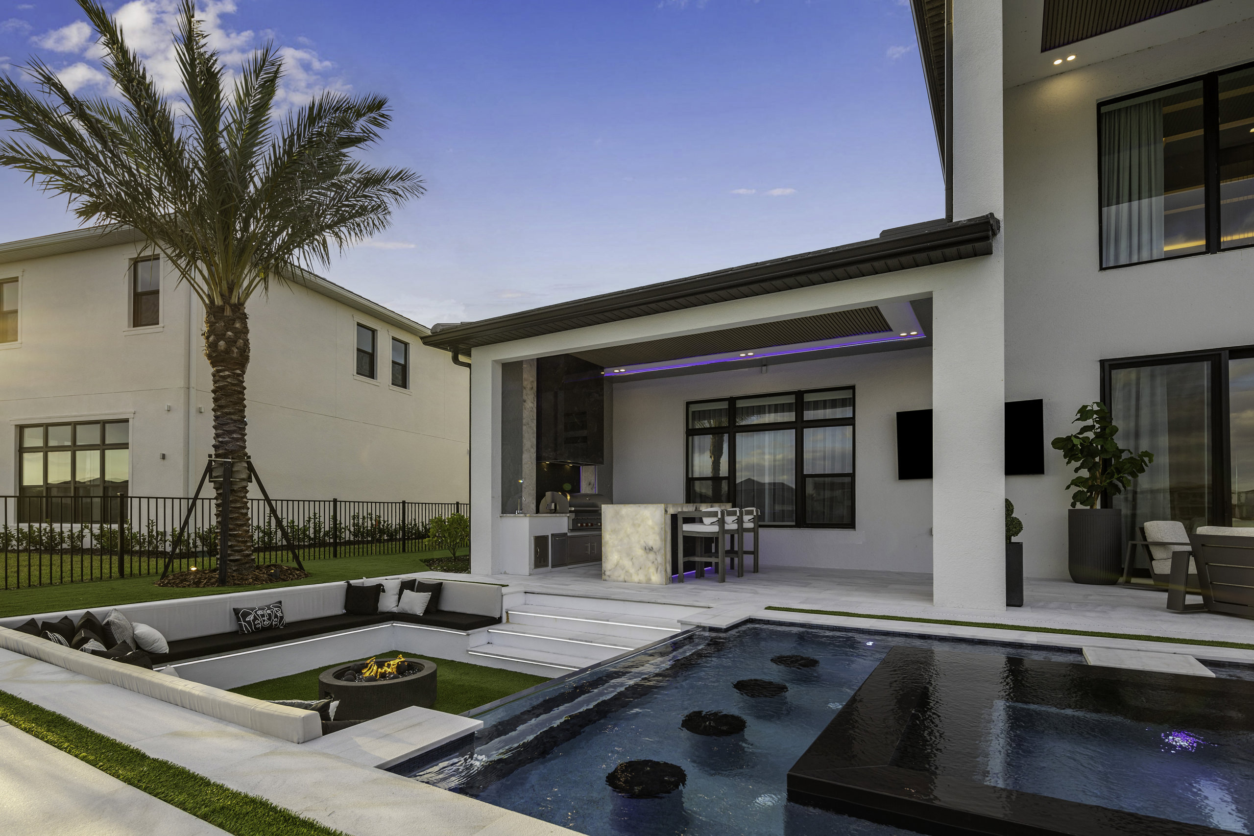 An Expression of the Contemporary – Casa 9768 by Dasha Design