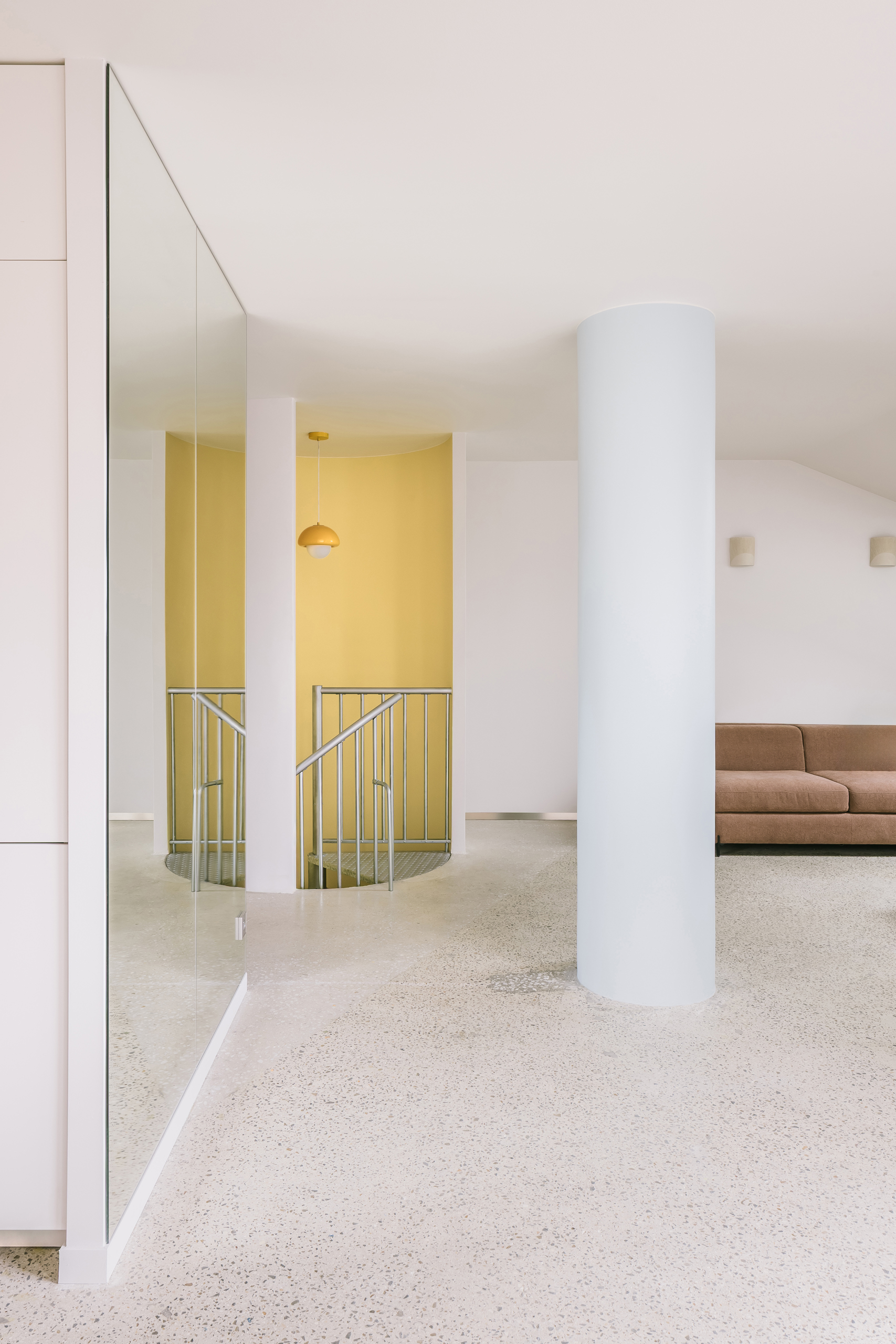 Color Becomes Structure – Bagnolet 32 by Gruit Architect