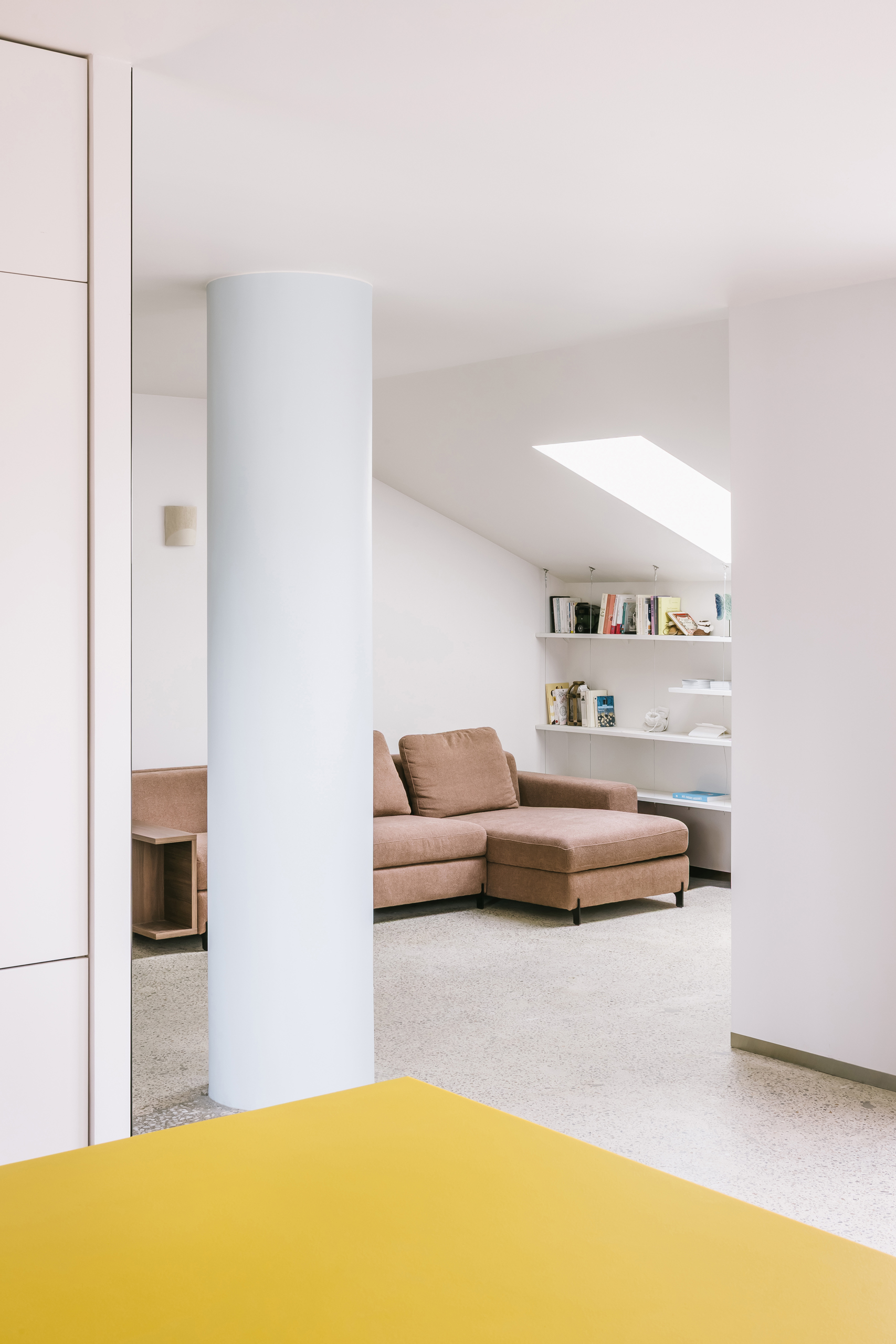 Color Becomes Structure – Bagnolet 32 by Gruit Architect