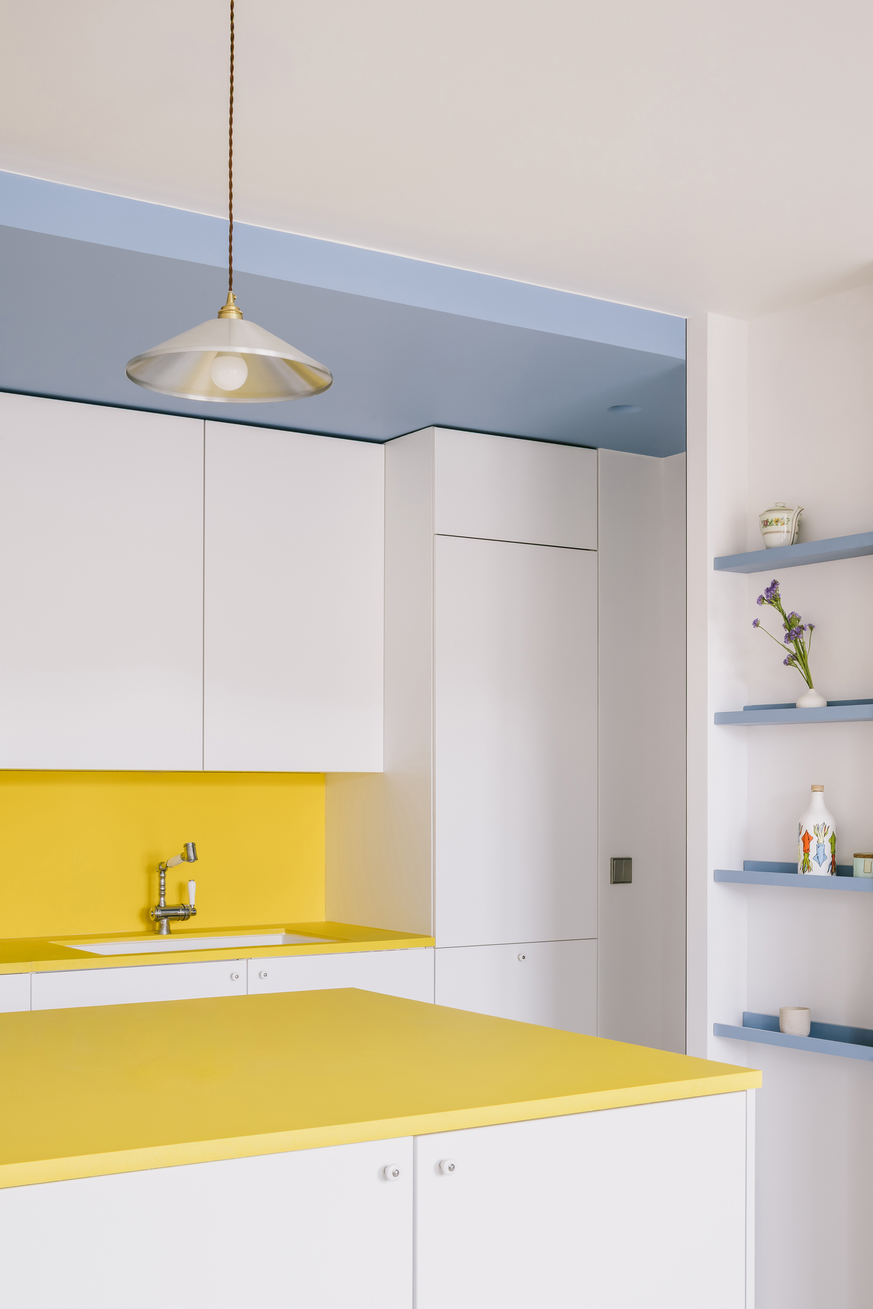 Color Becomes Structure – Bagnolet 32 by Gruit Architect