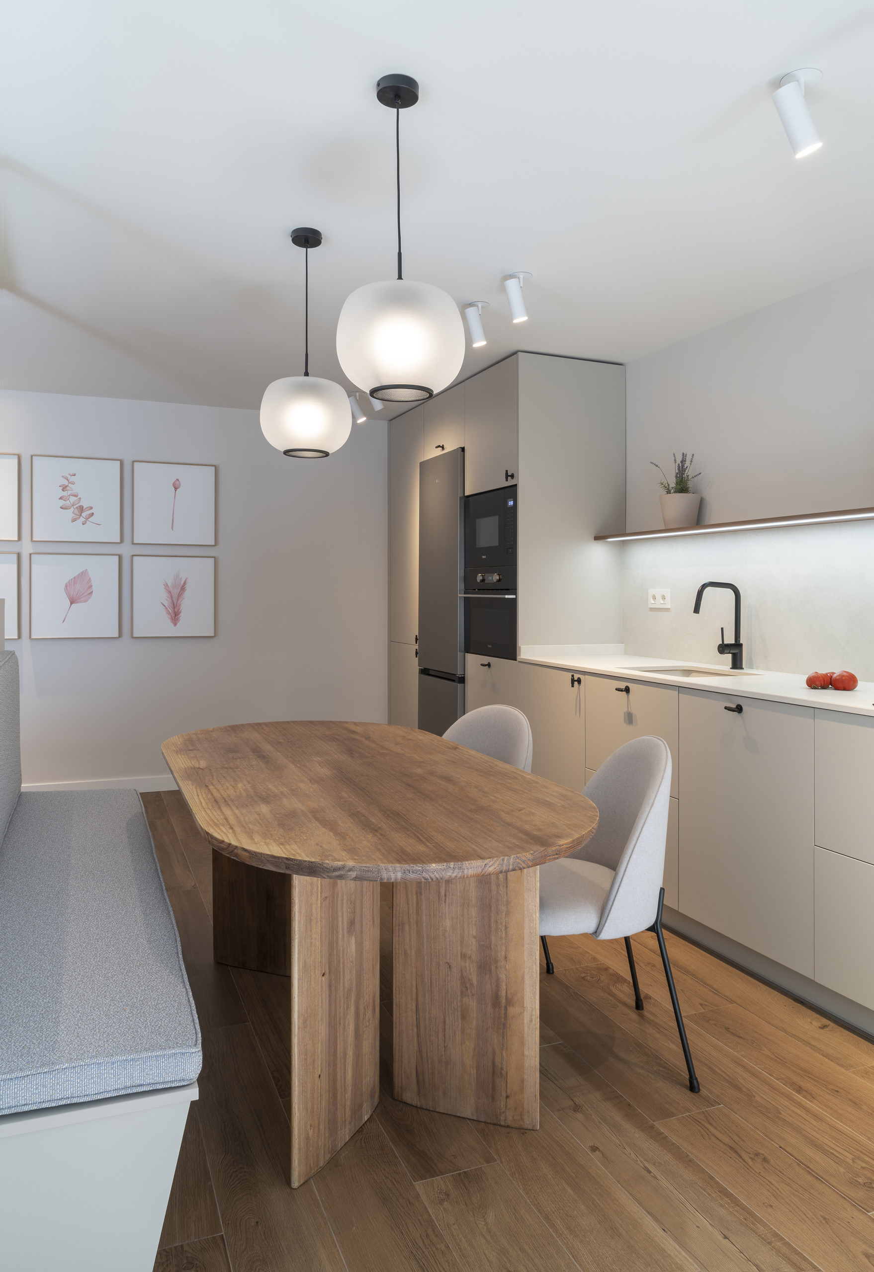Light Made Domestic – From Darkness to Light by EMME Estudio