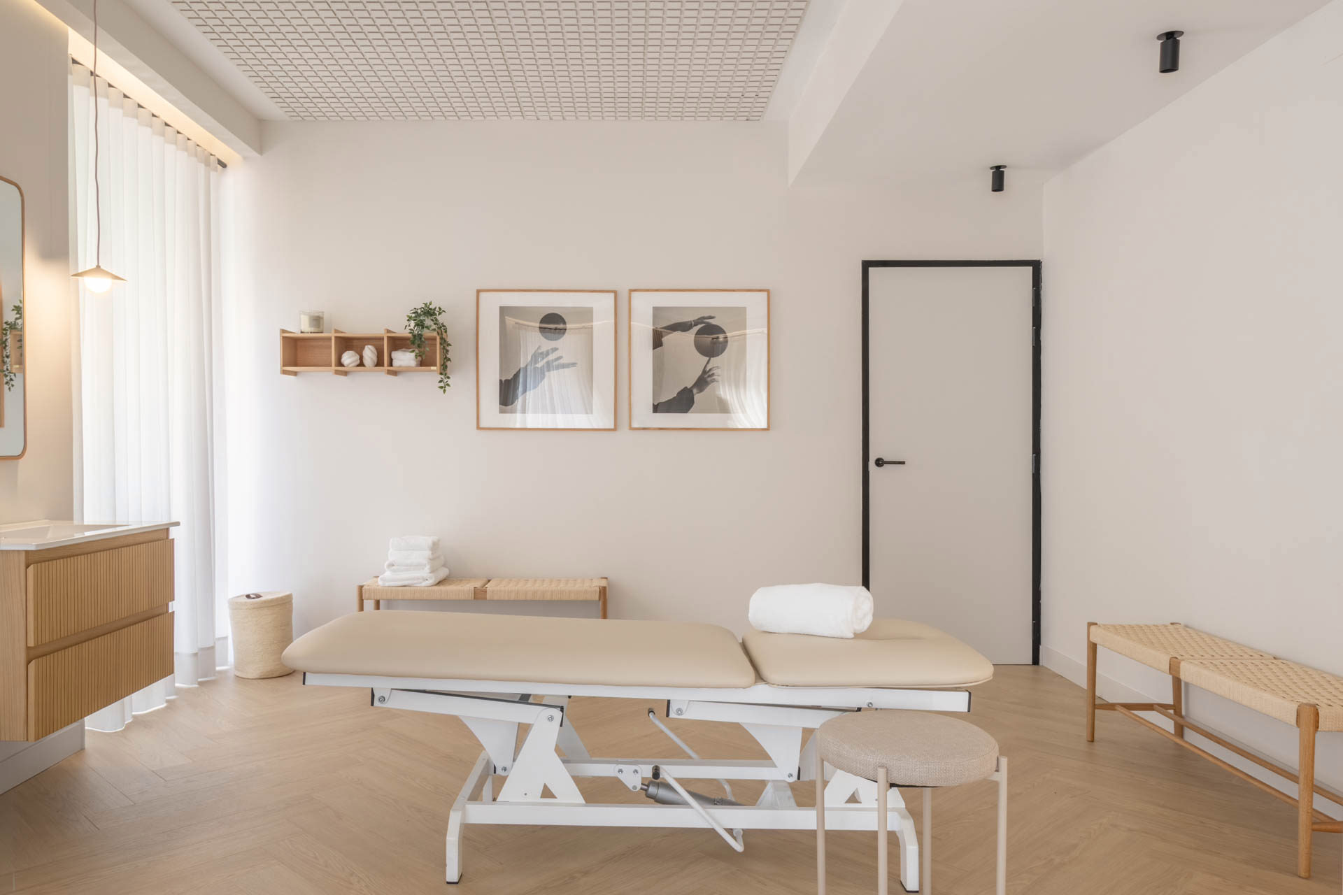 A Sanctuary of Wellbeing – EstudioFisio Goya by Design Blob