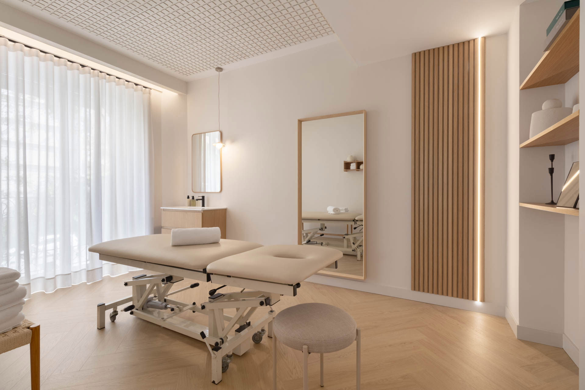 A Sanctuary of Wellbeing – EstudioFisio Goya by Design Blob
