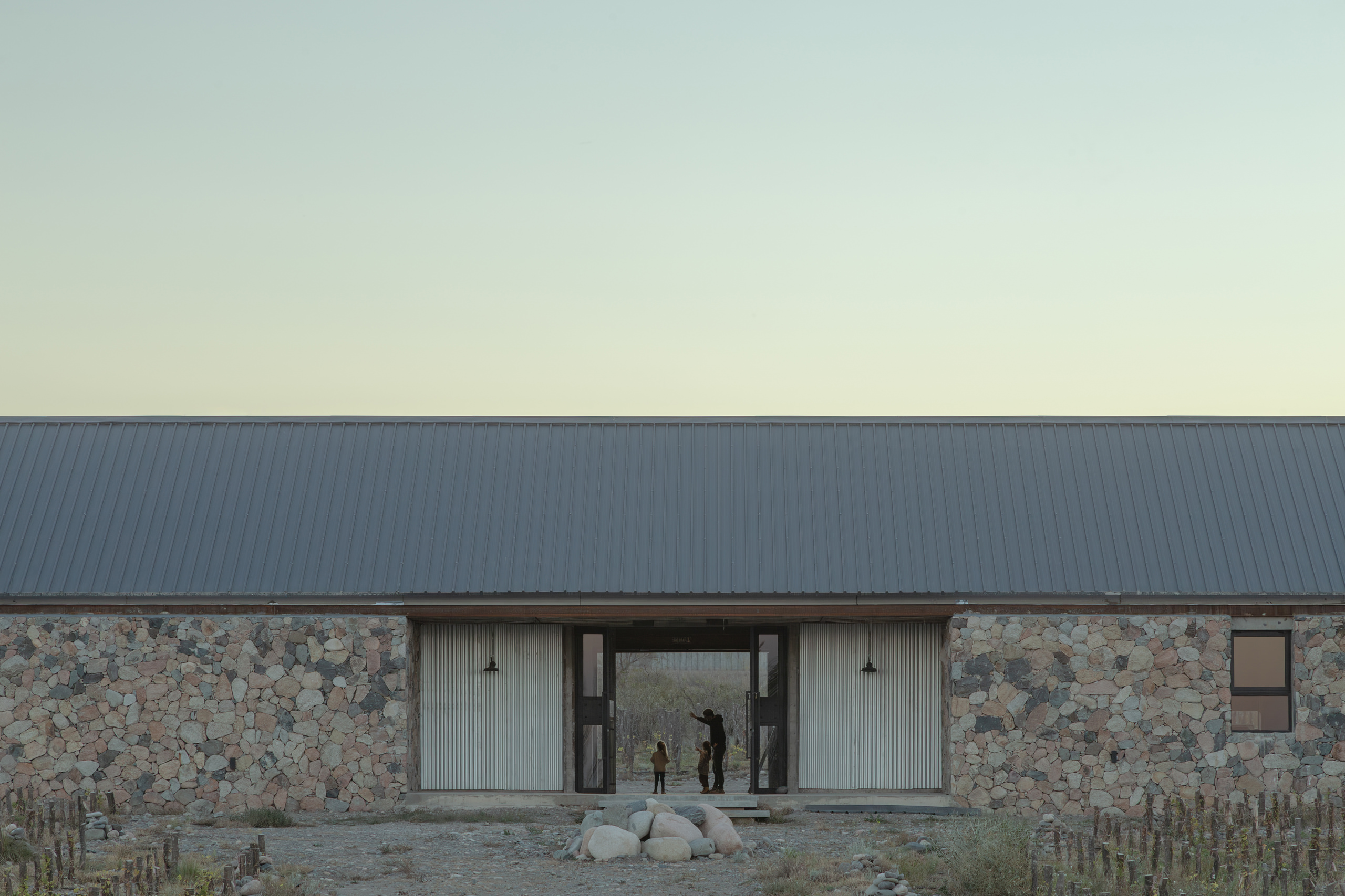 Escala Humana Wines Winery by Estudio Monte Arquitectura, Estudio RARE and Unamuno Arquitectura