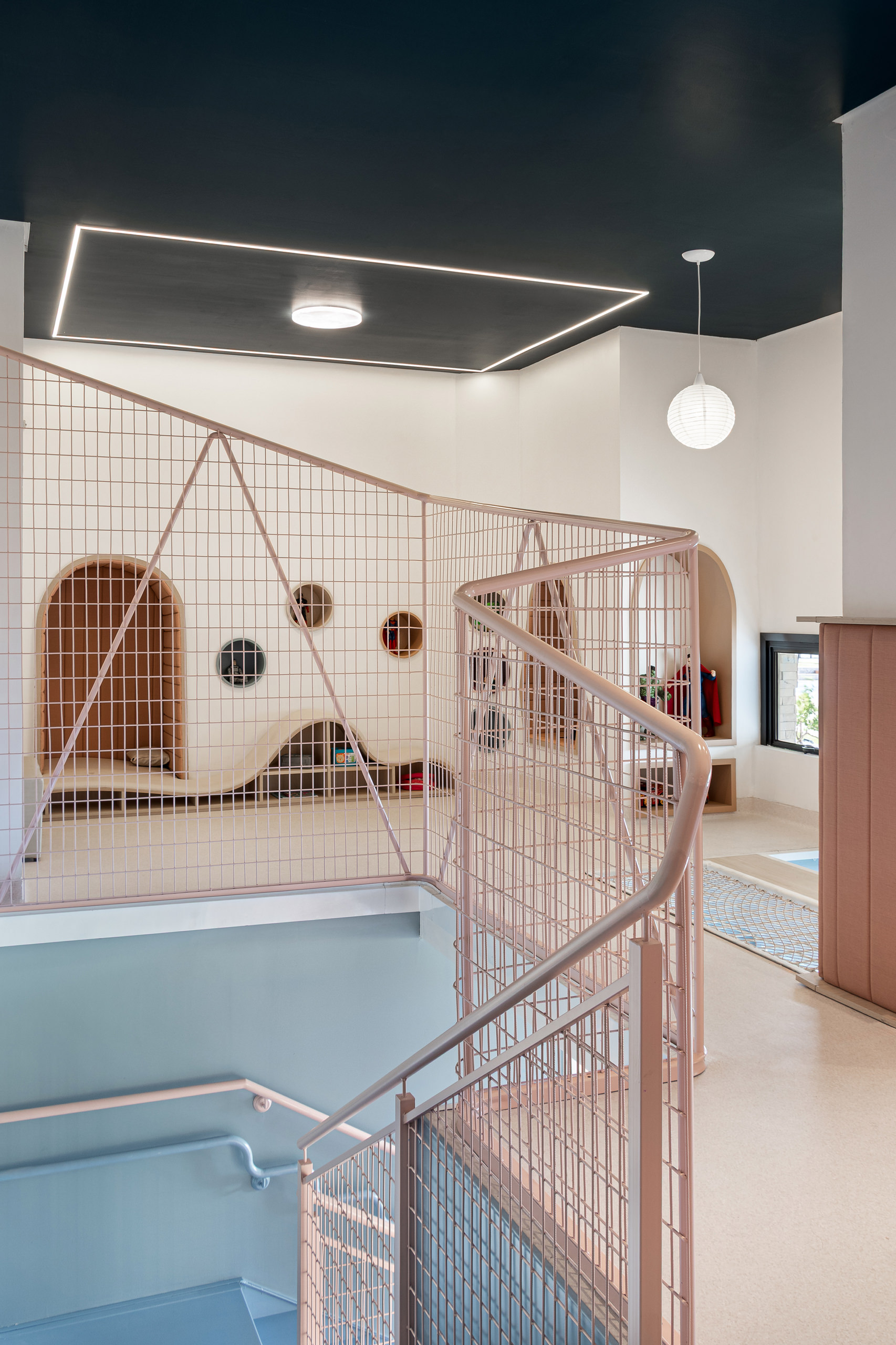 A Territory of Discovery – Mini Universo by estudio254