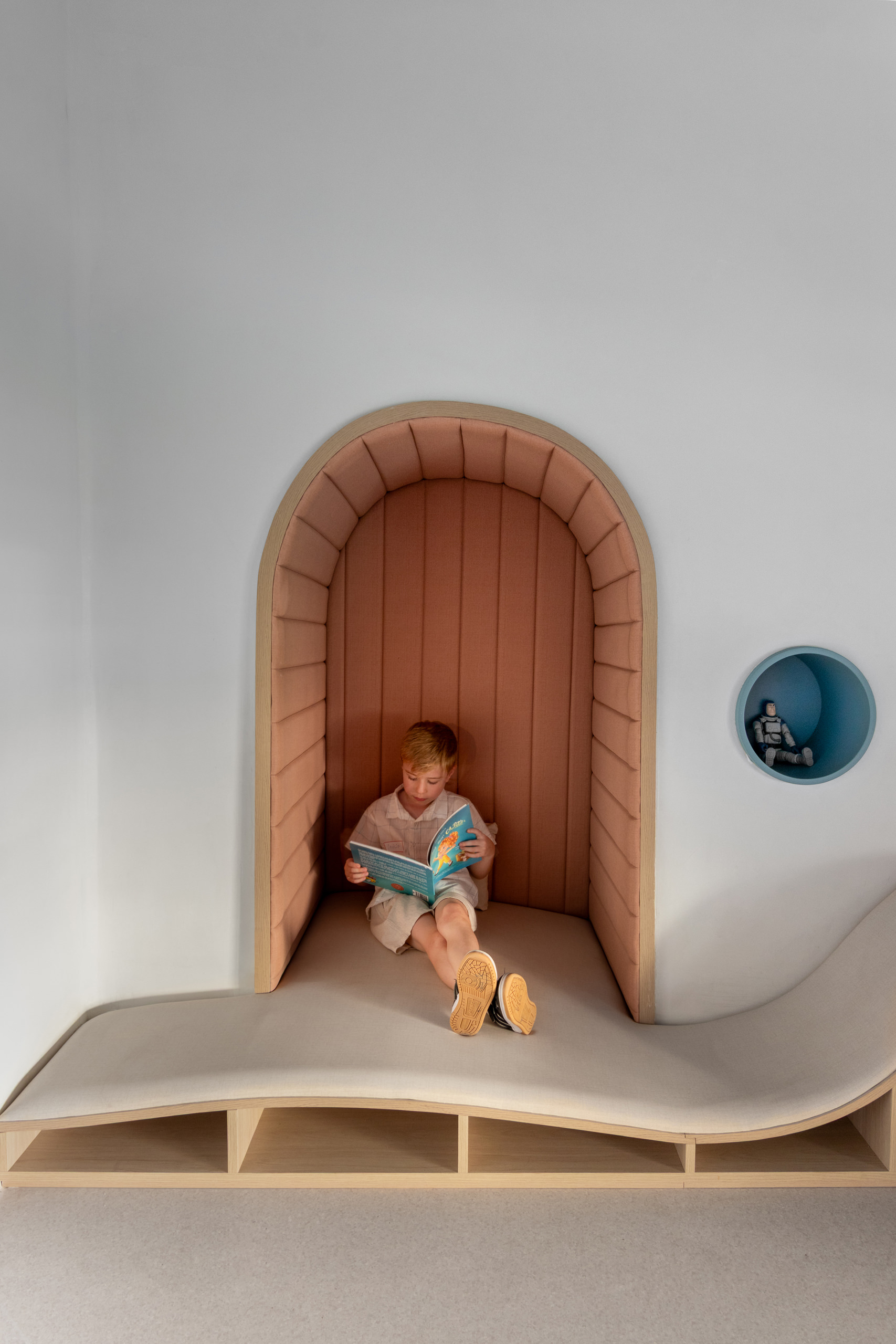 A Territory of Discovery – Mini Universo by estudio254