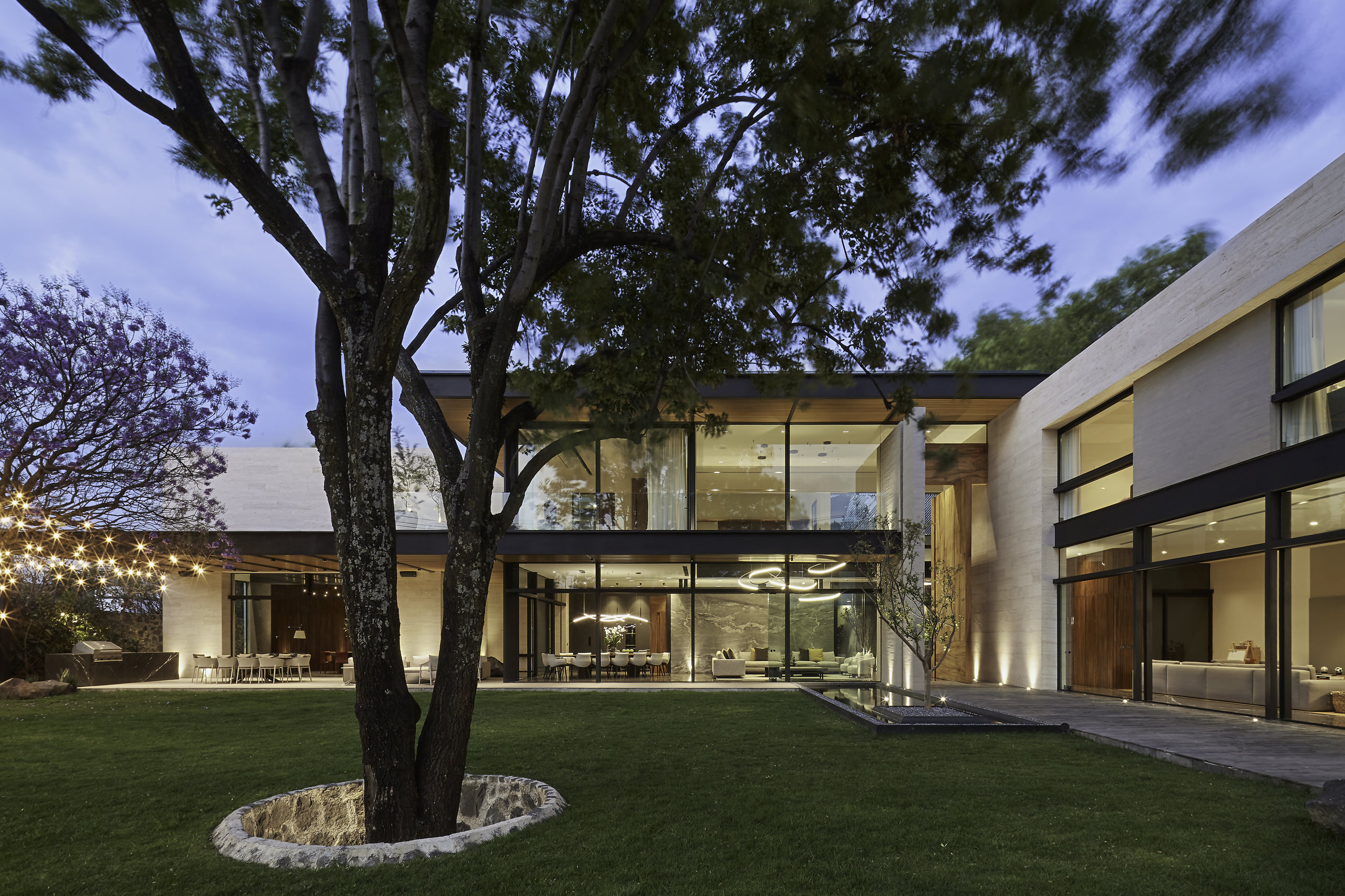The Art of Restraint – Casa Niebla by Tarriba Dominguez Arquitectos
