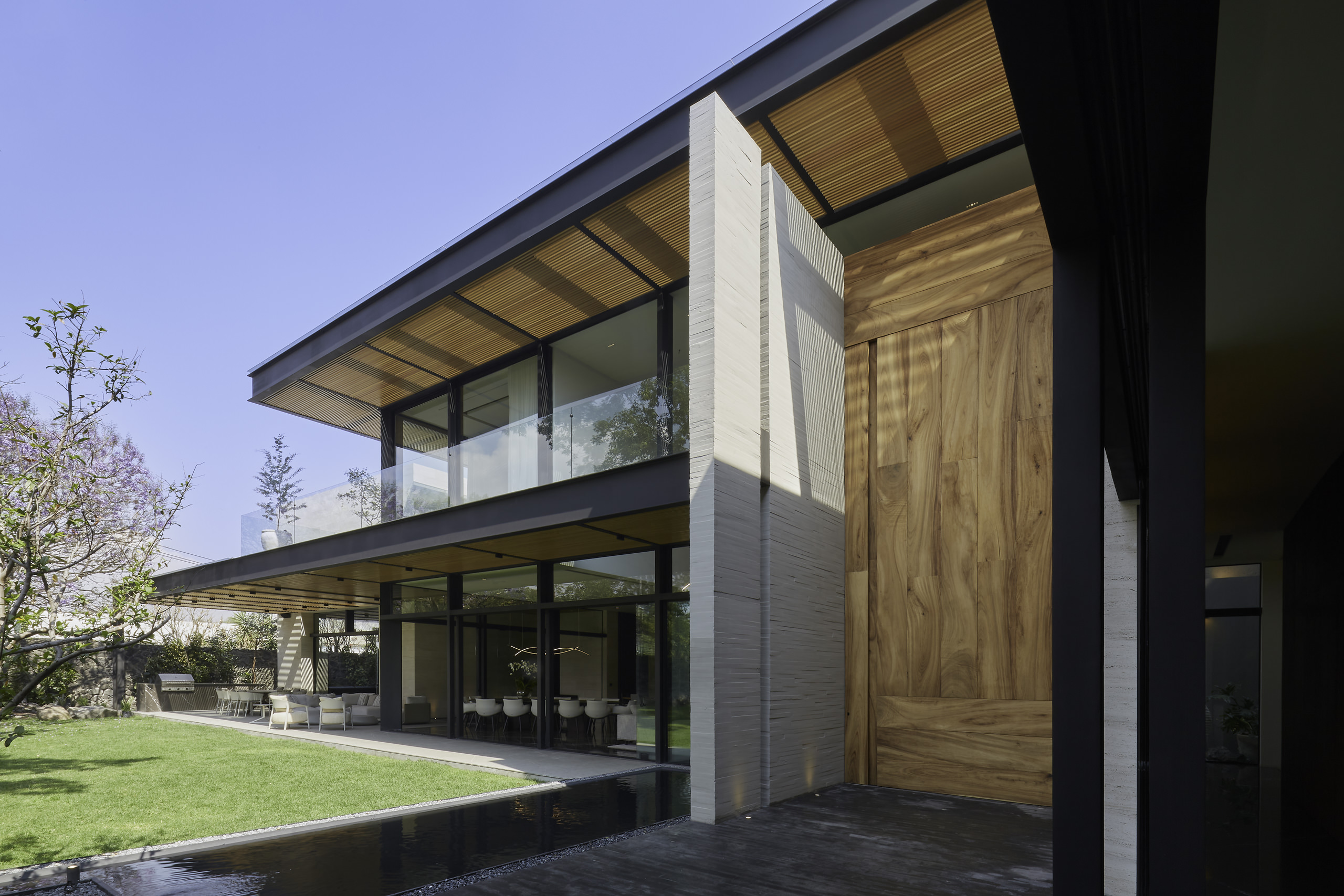 The Art of Restraint – Casa Niebla by Tarriba Dominguez Arquitectos