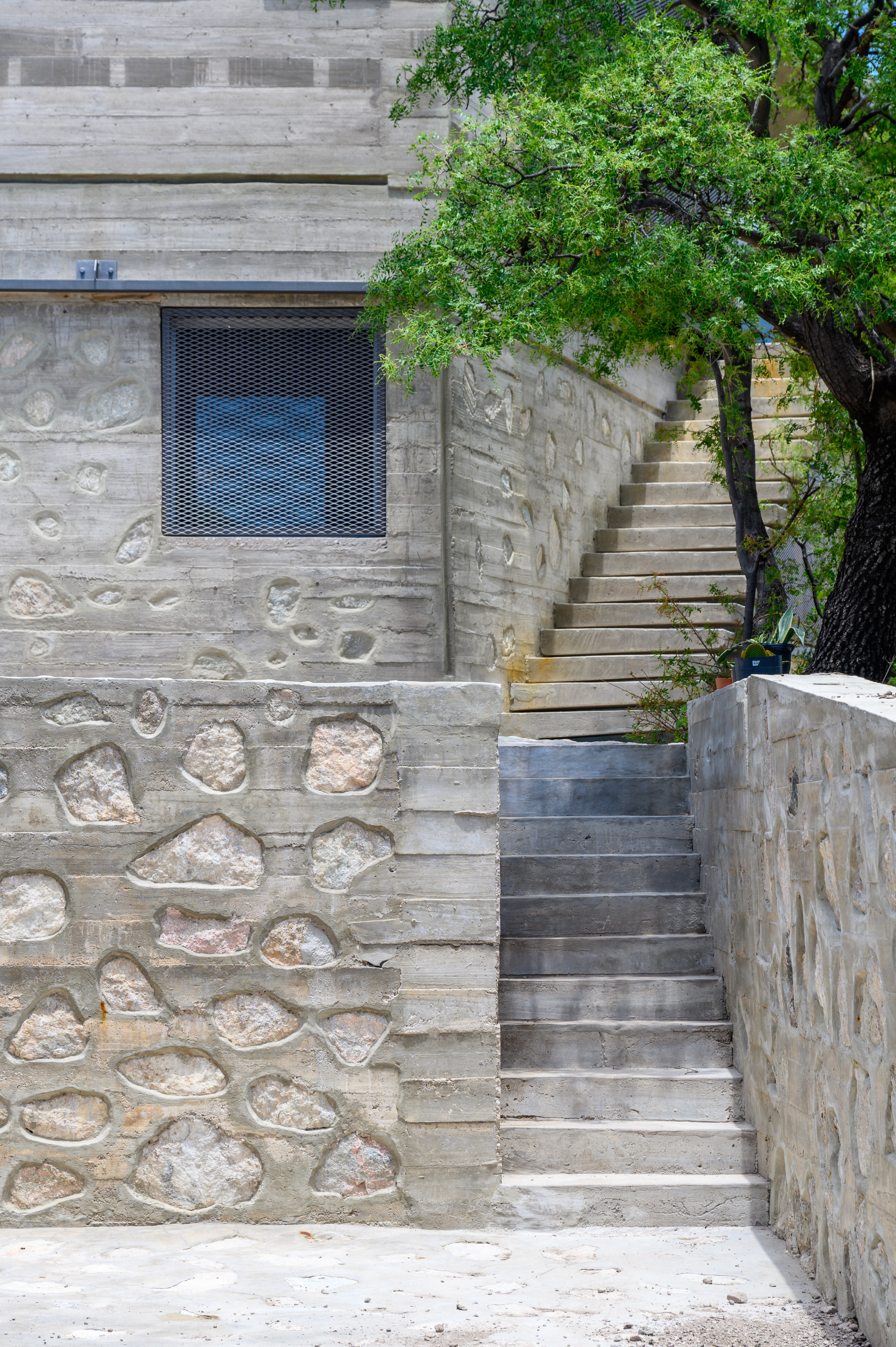 The Diaphanous Cave – Casa Cosmo by Cristian Nanzer