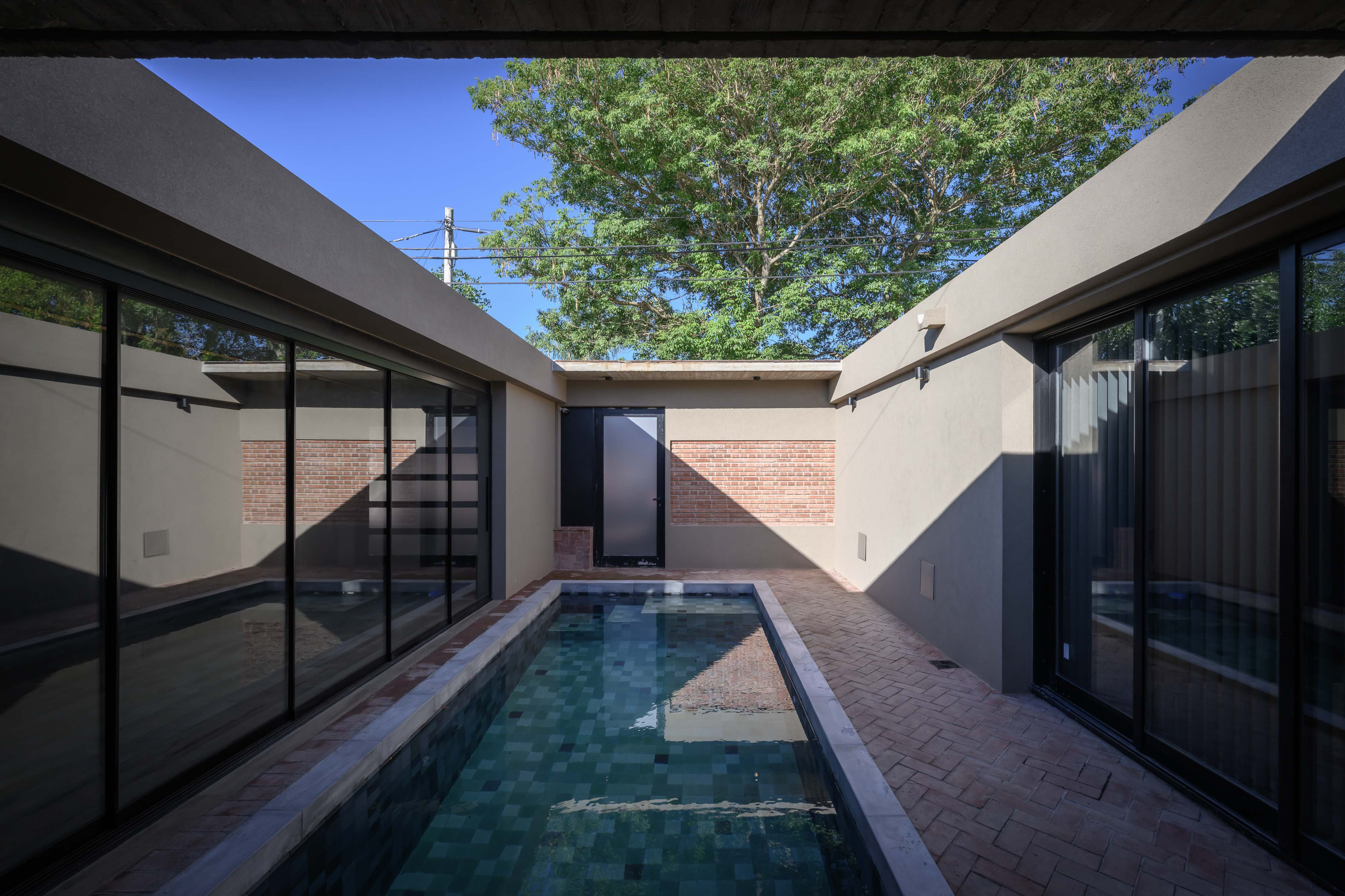 The Brick Redefines Space – House 1954 by EFEEME architects