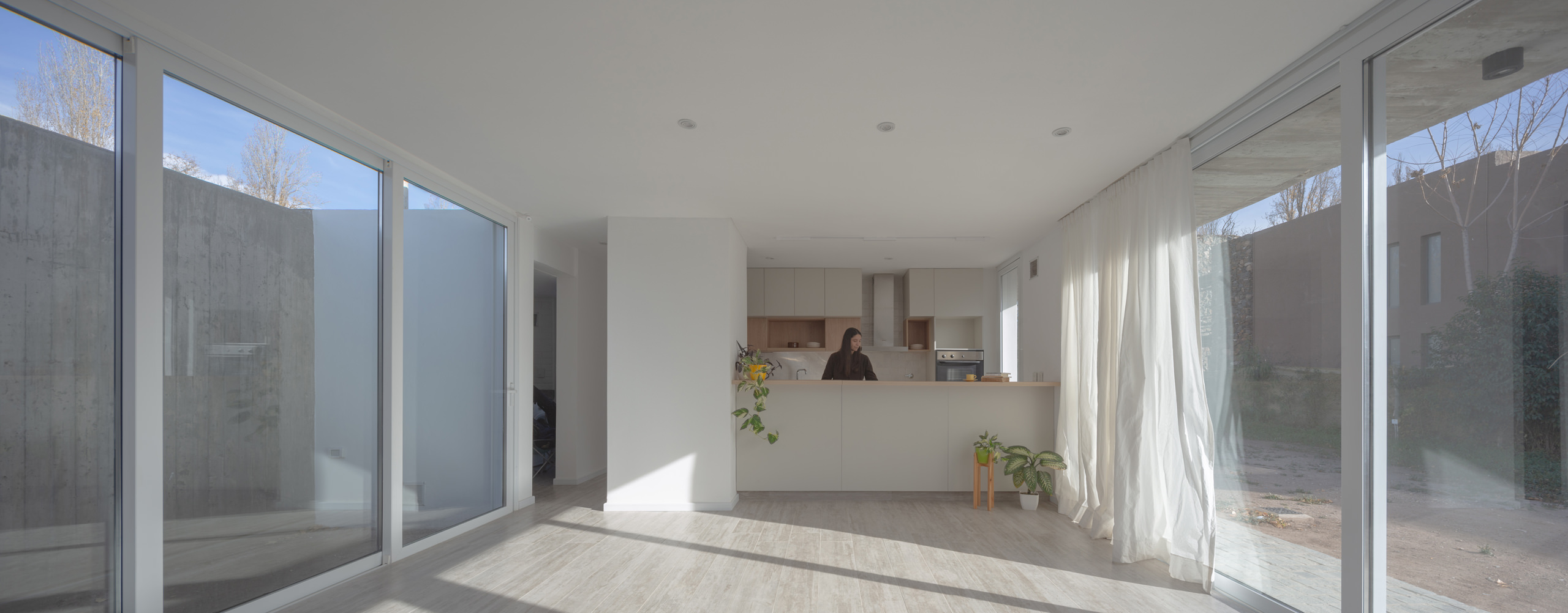 Between Openness and Privacy – CCE House by Oficina Nomada de Arquitectura
