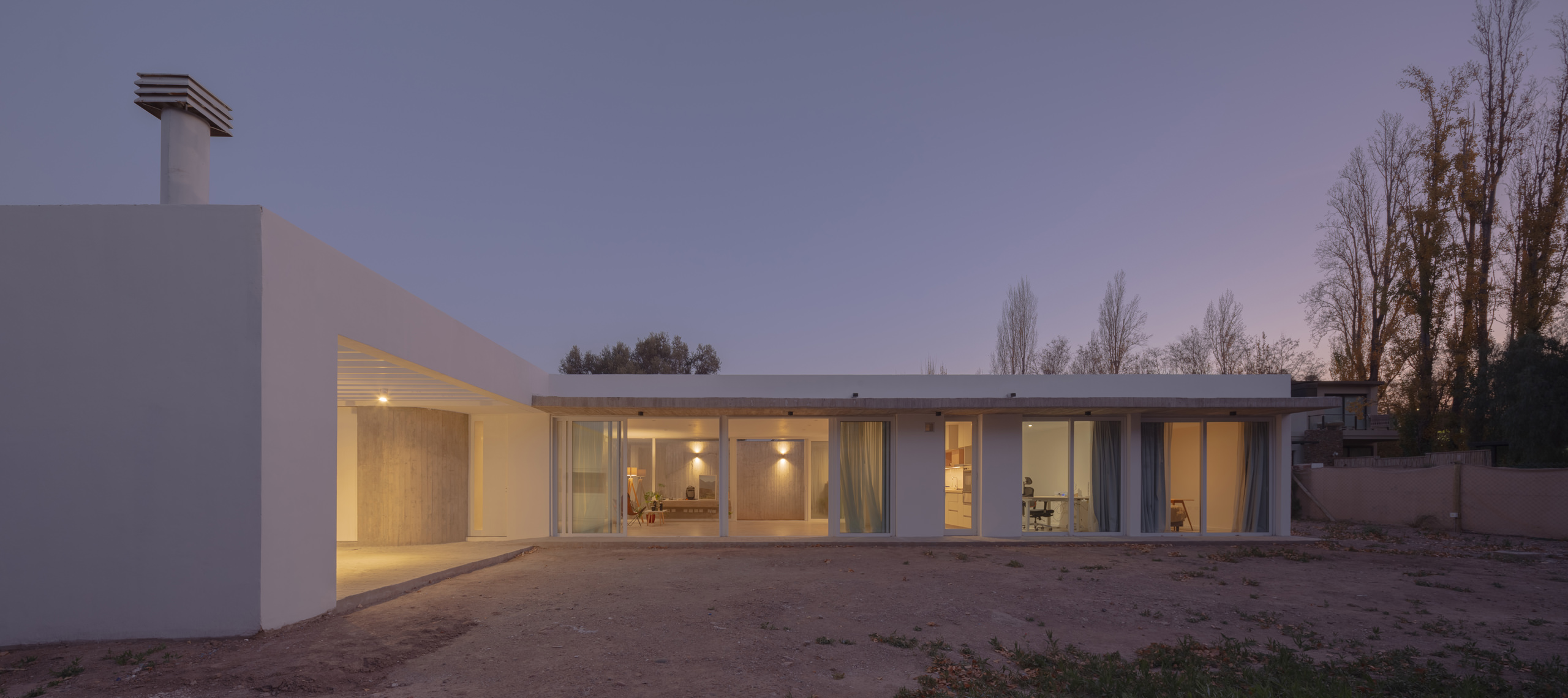 Between Openness and Privacy – CCE House by Oficina Nomada de Arquitectura