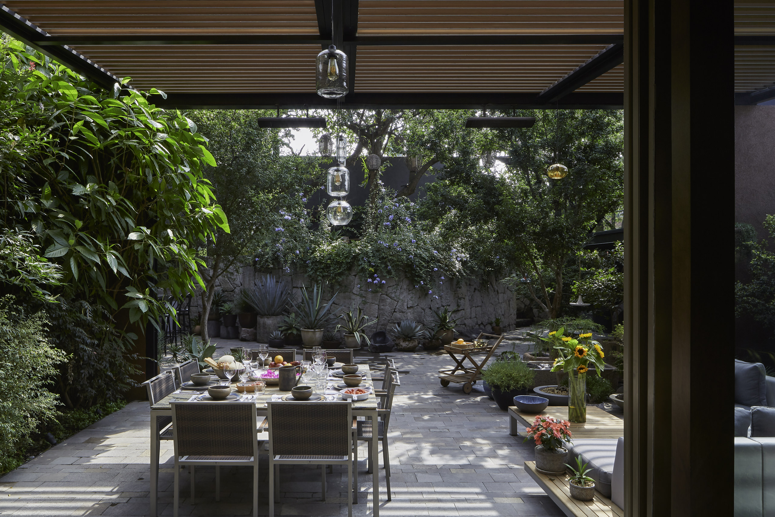 A Garden That Holds a Home – Casa Tepozanes by Taller de Arquitectura Mexicana