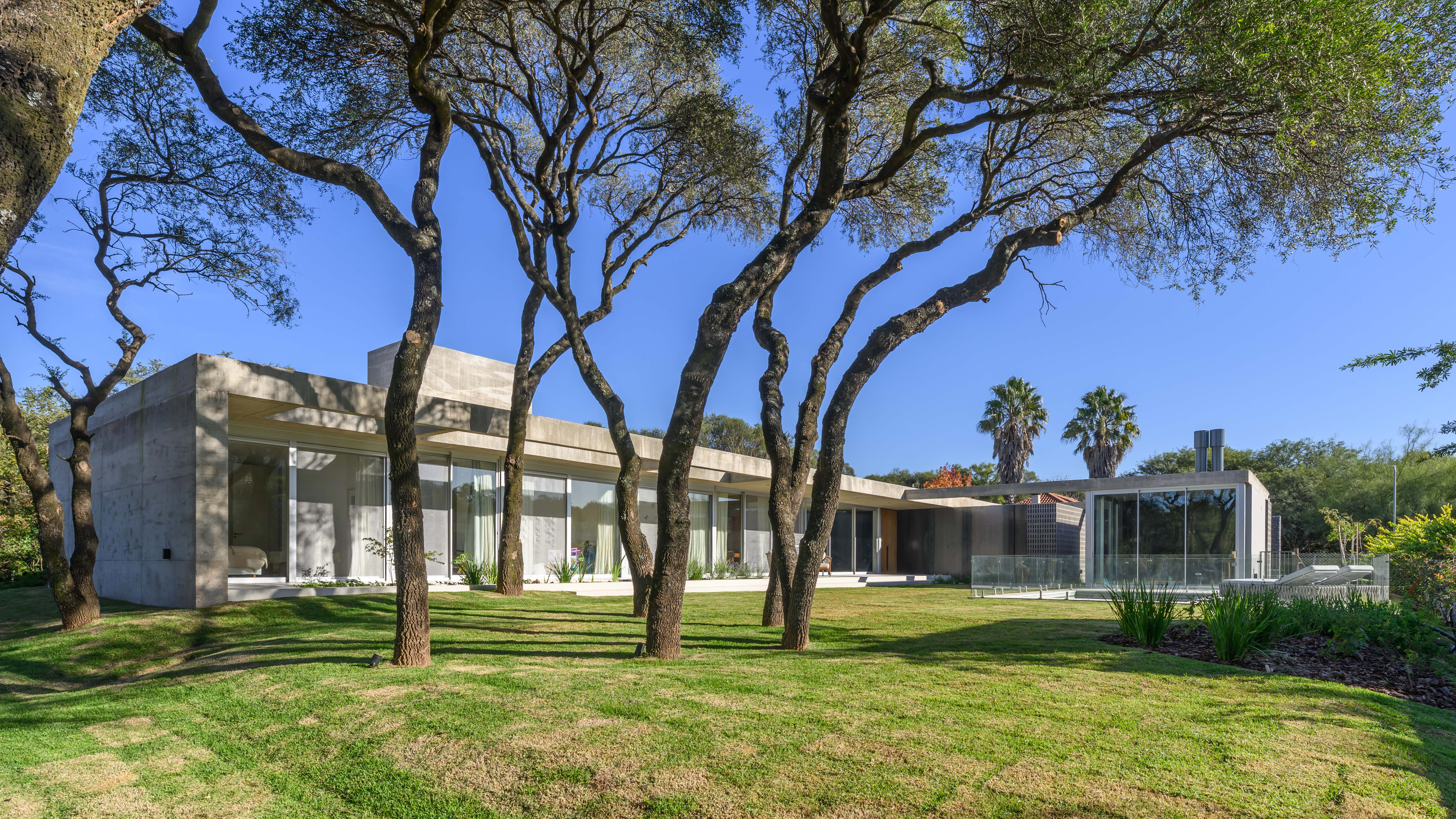 Contemporary Introspection - Casa Gavion by AR Arquitectos