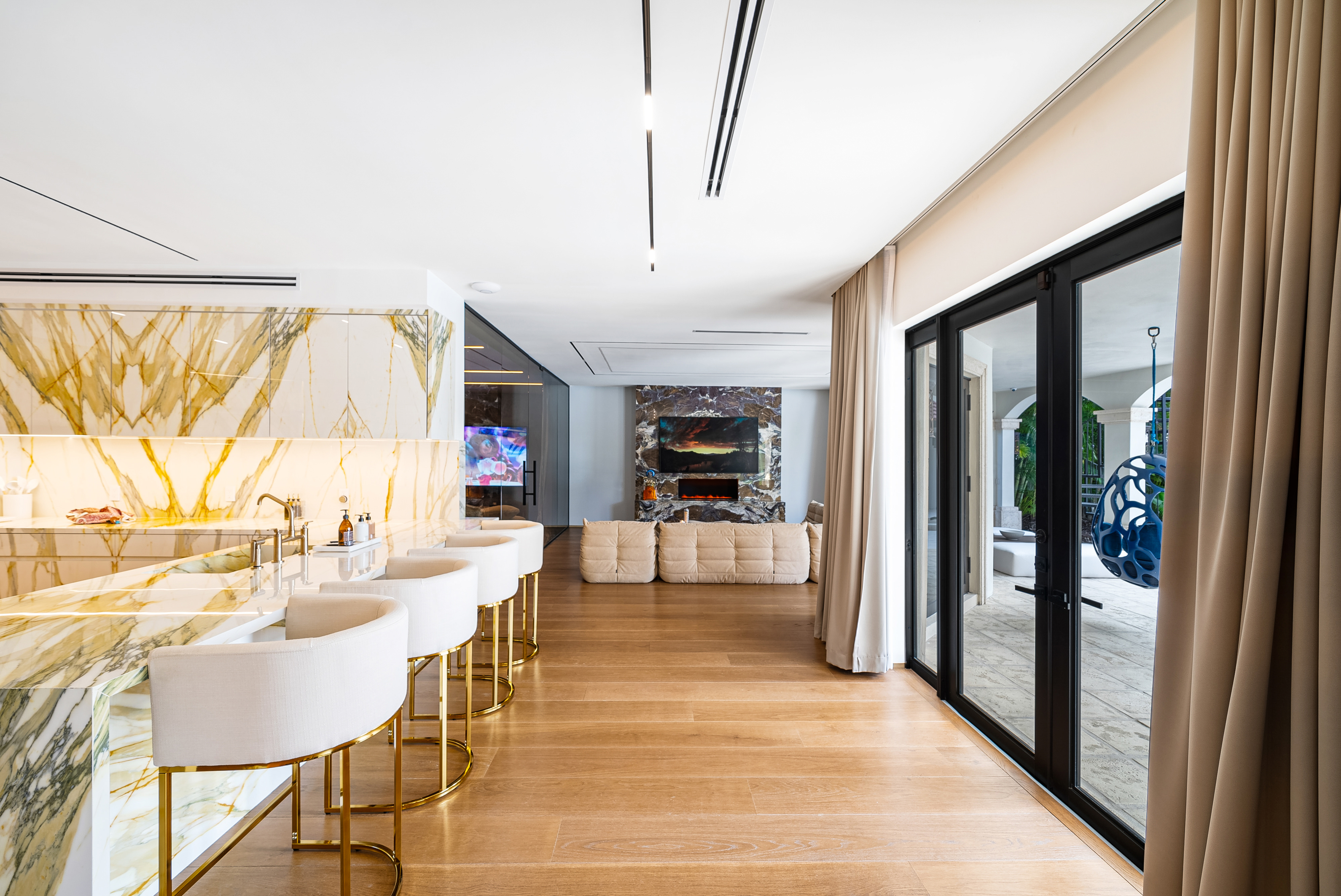 Golden Continuity – Allison Island Residence by RIVA Spain