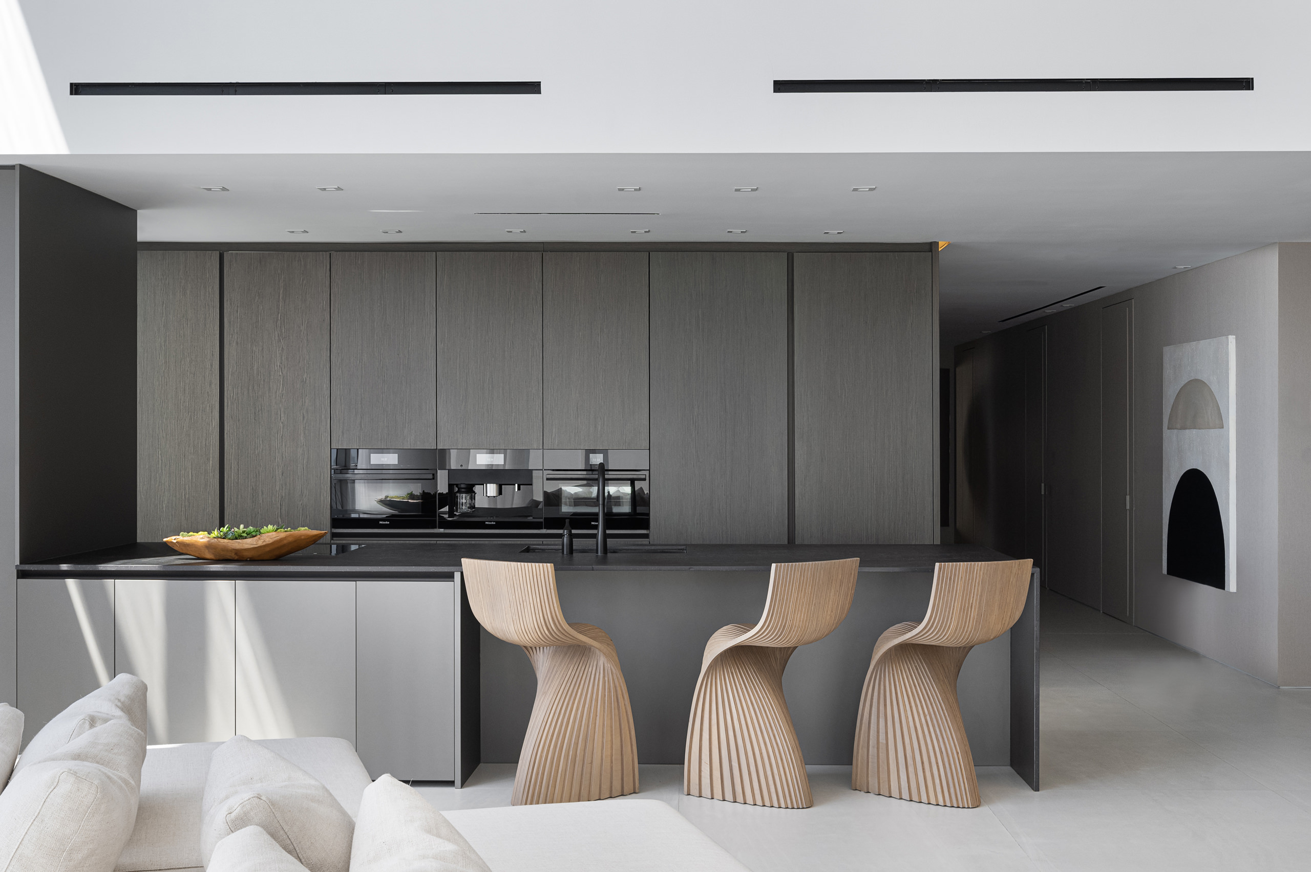 A Vision of Elegance – Penthouse Nero by Select Interior Design