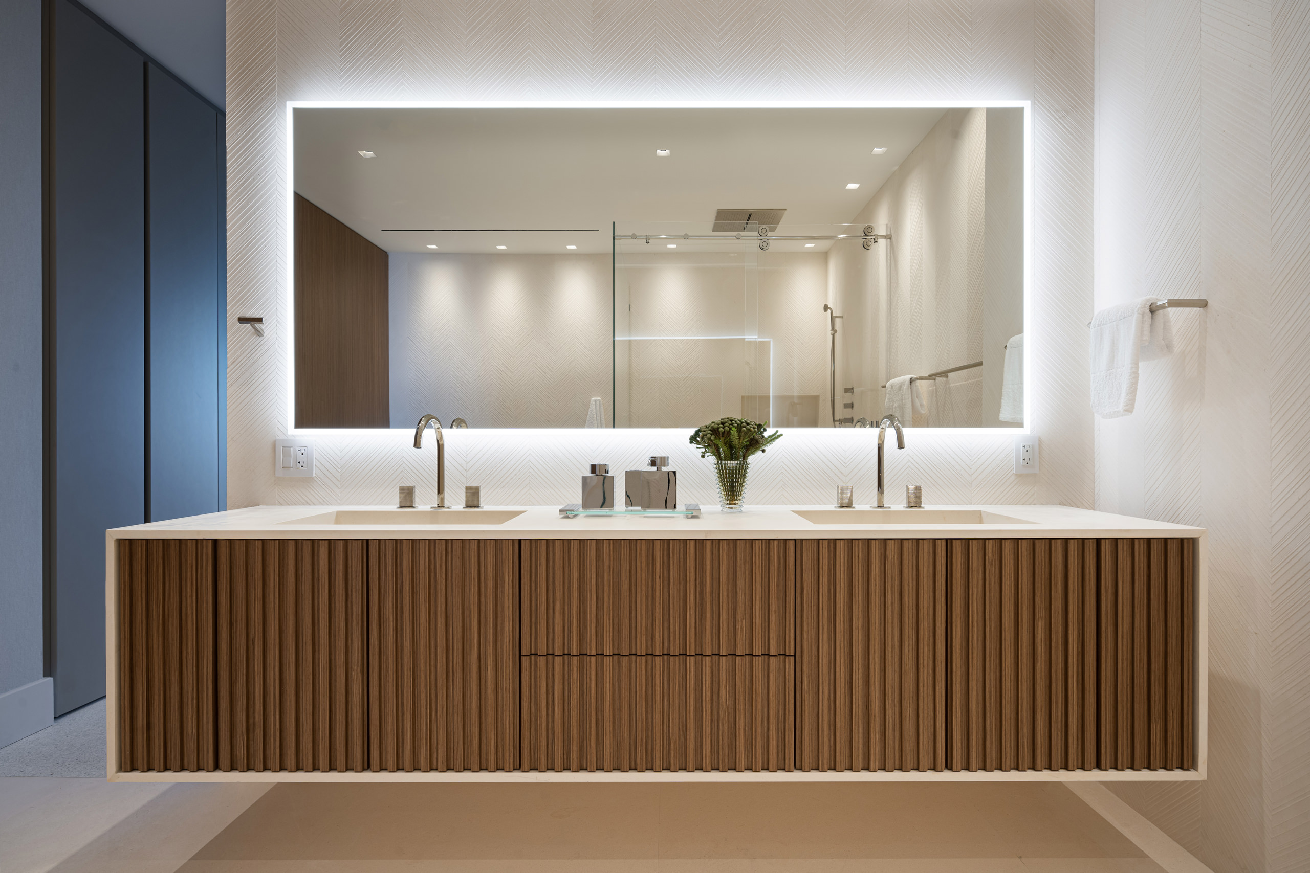 A Refined Sanctuary – Apogee by Richard Wagner Studio
