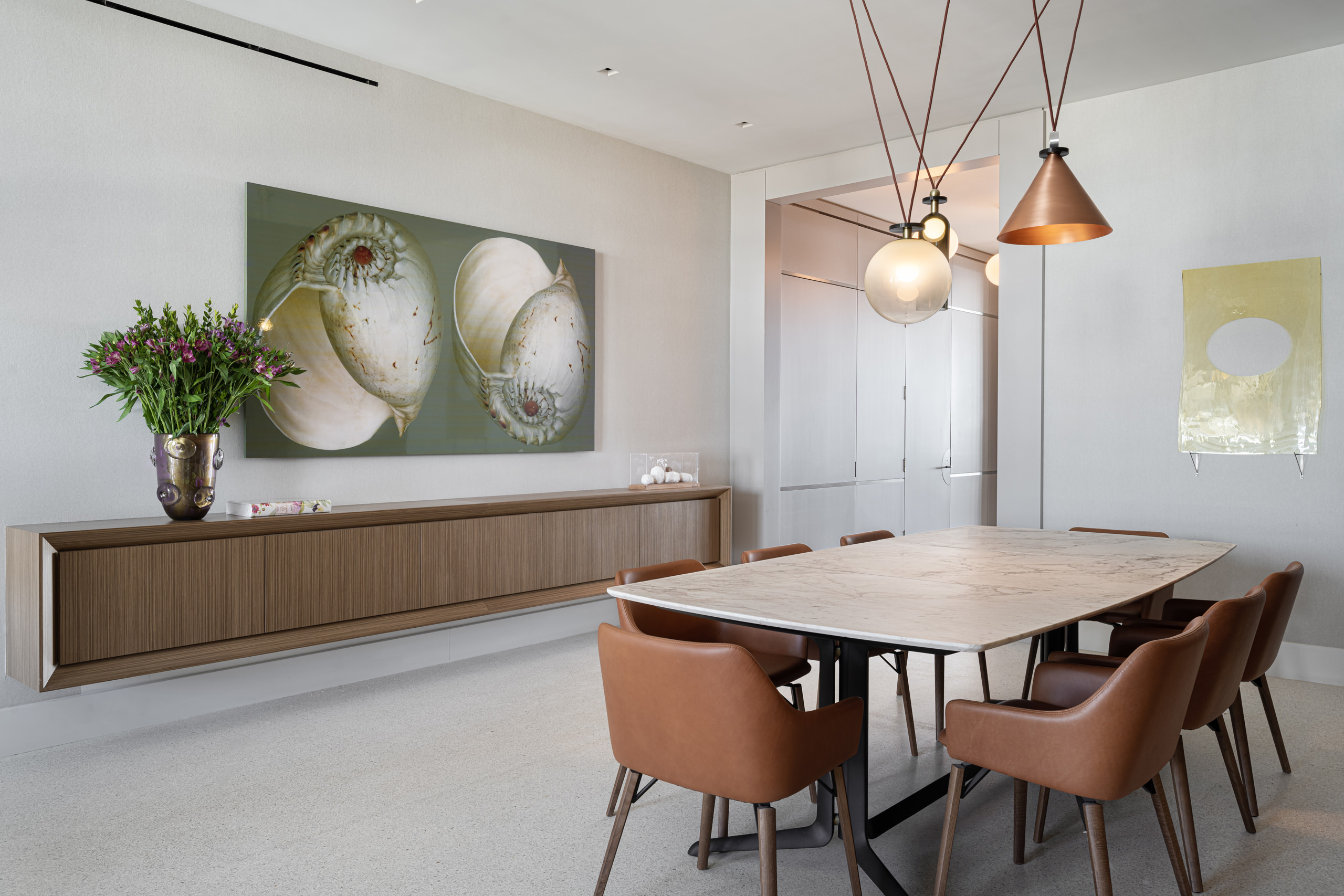 A Refined Sanctuary – Apogee by Richard Wagner Studio