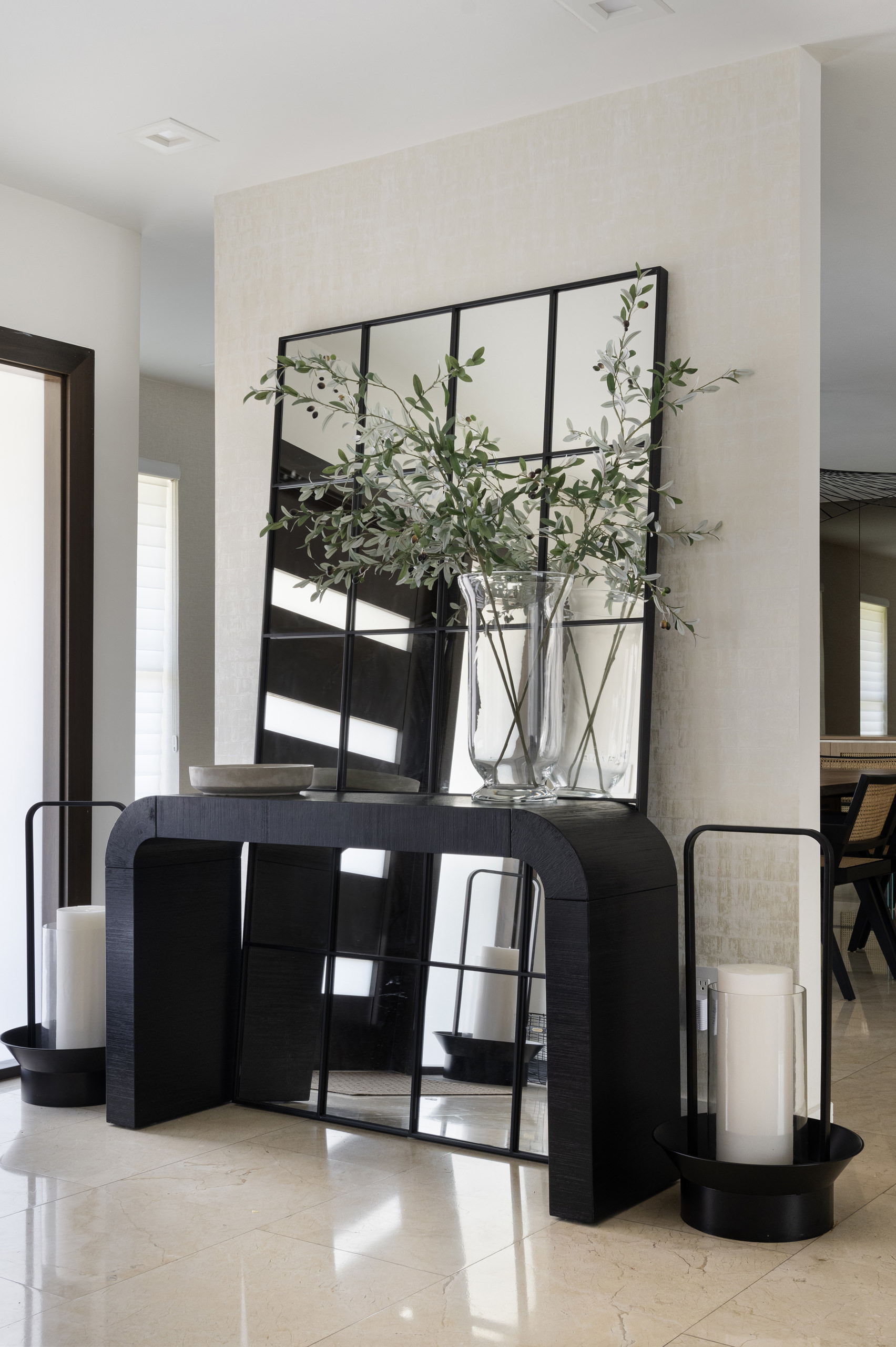 Natural Balance – Korn Residence by Bea Interiors