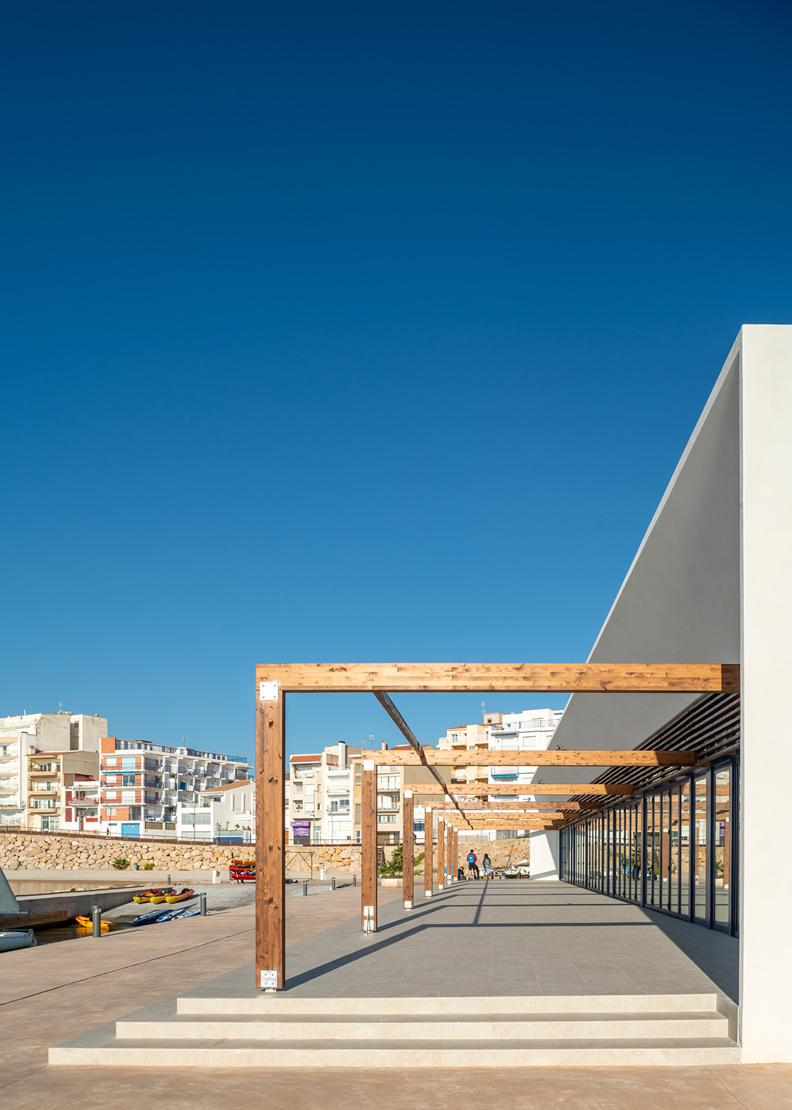 Functionality and Aesthetics - Port de l'Ampolla by SOQ Arquitectura + Escura Arquitectos