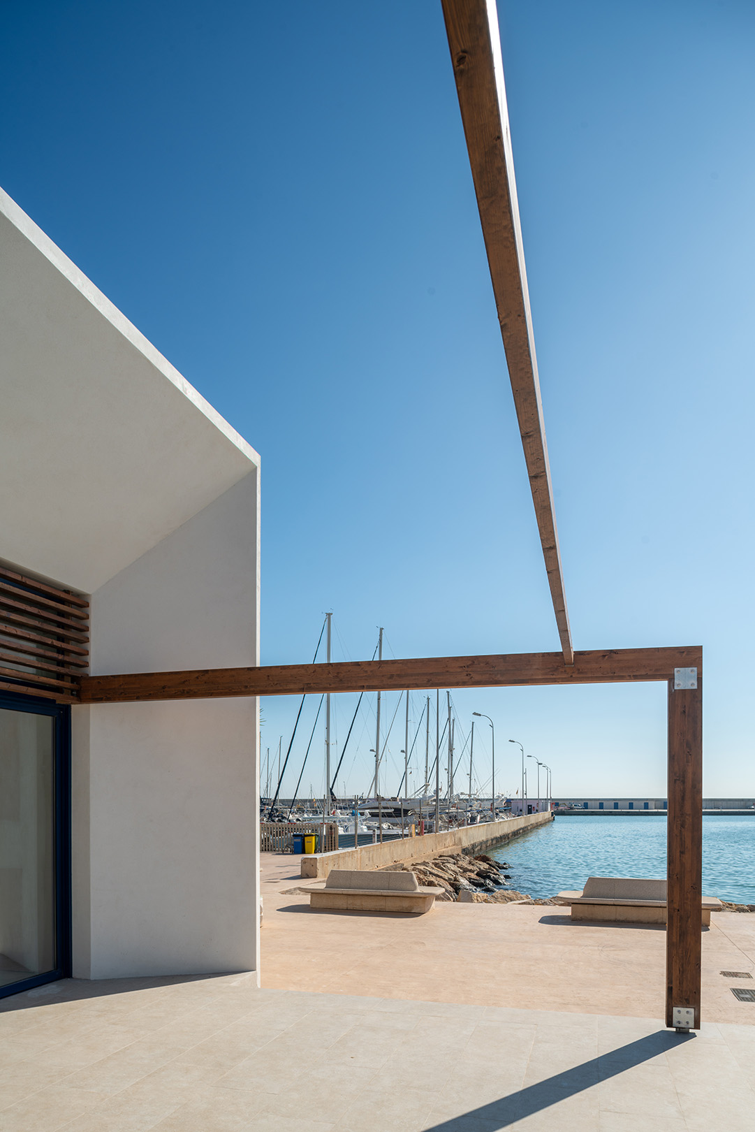 Functionality and Aesthetics - Port de l'Ampolla by SOQ Arquitectura + Escura Arquitectos