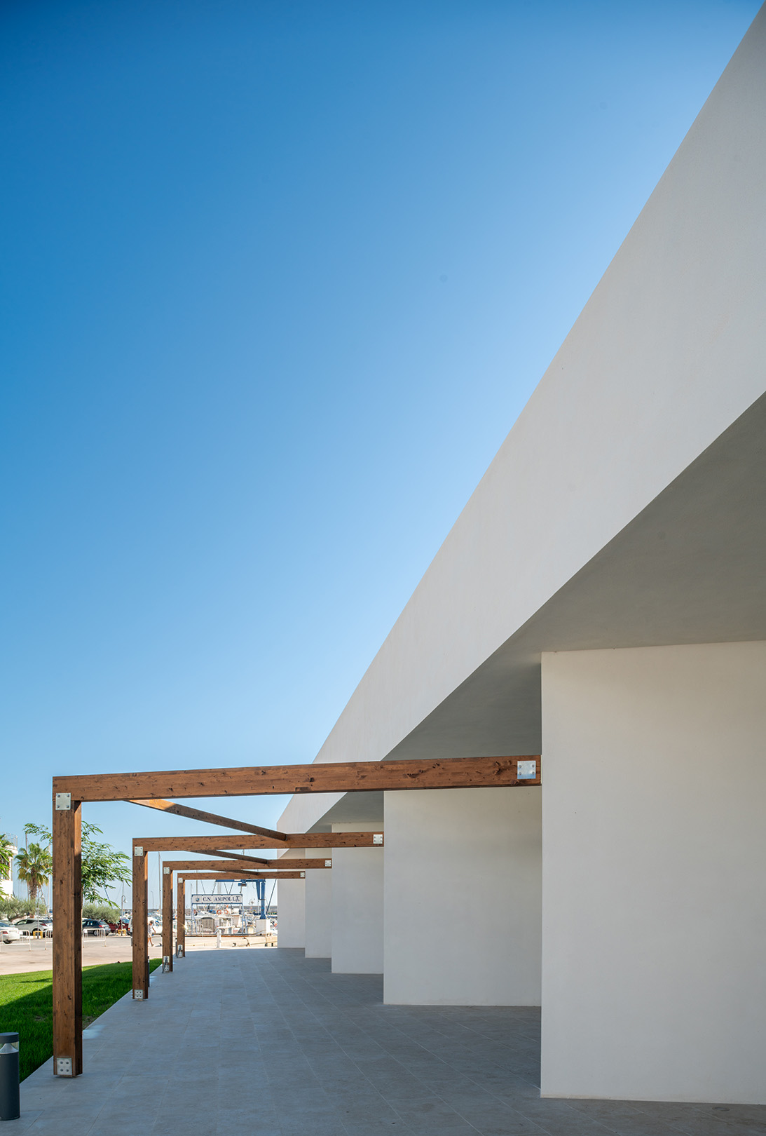 Functionality and Aesthetics - Port de l'Ampolla by SOQ Arquitectura + Escura Arquitectos