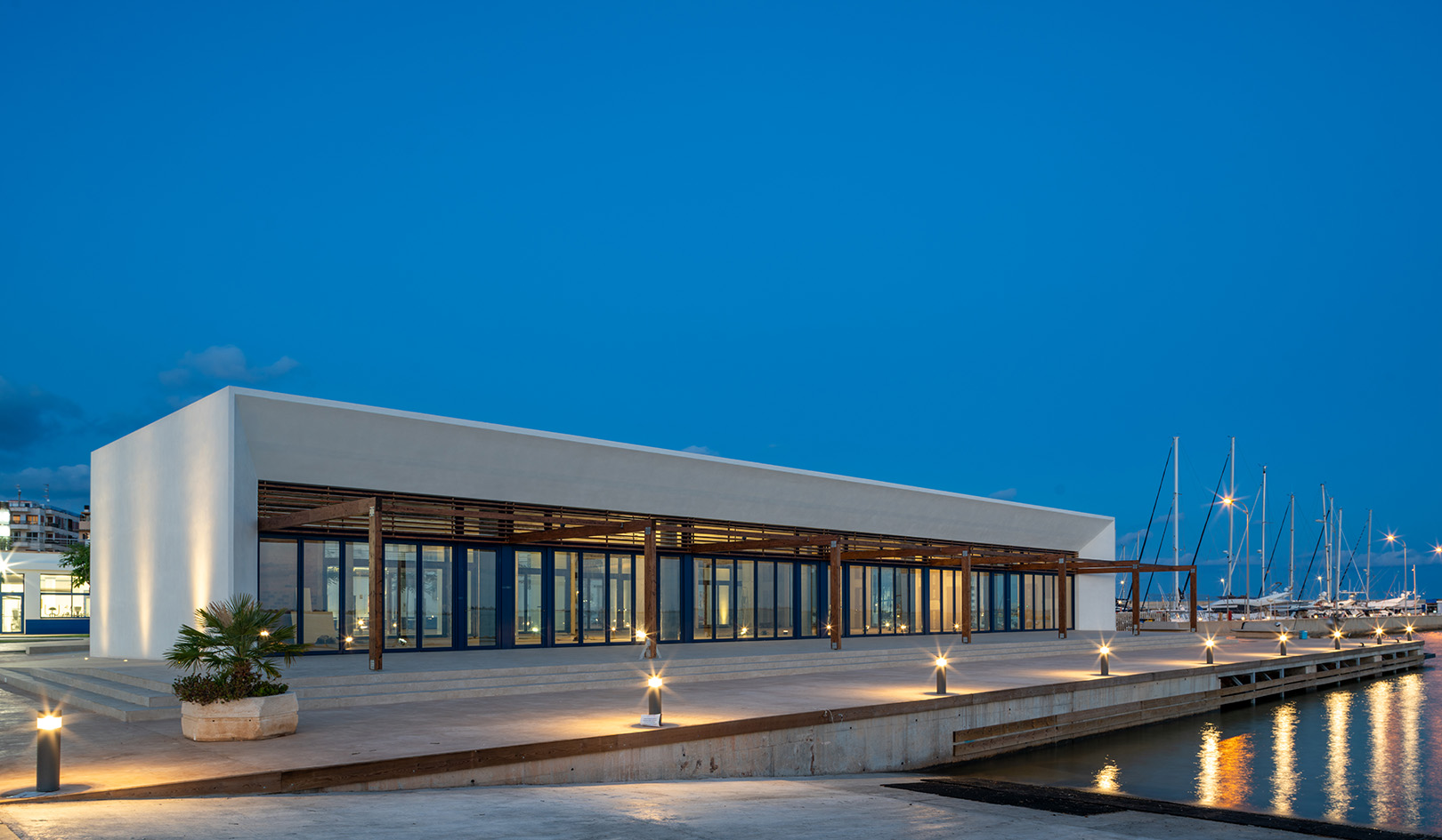 Functionality and Aesthetics - Port de l'Ampolla by SOQ Arquitectura + Escura Arquitectos