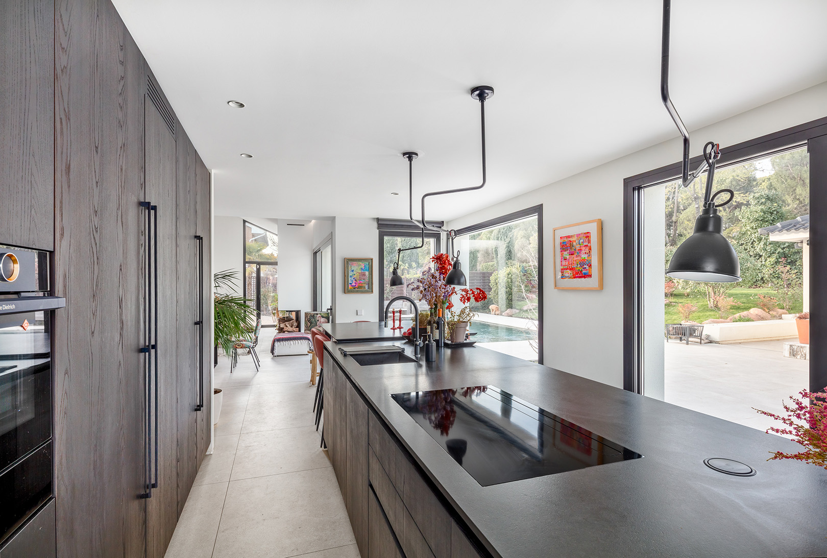 Aesthetic Renovation – Casa Vortex by FH2L Arquitectos