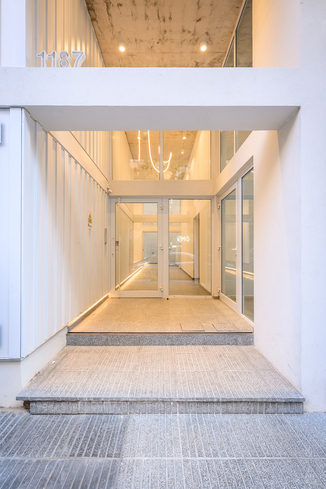 Design and Functionality – Justiniano Building by S_ Estudio