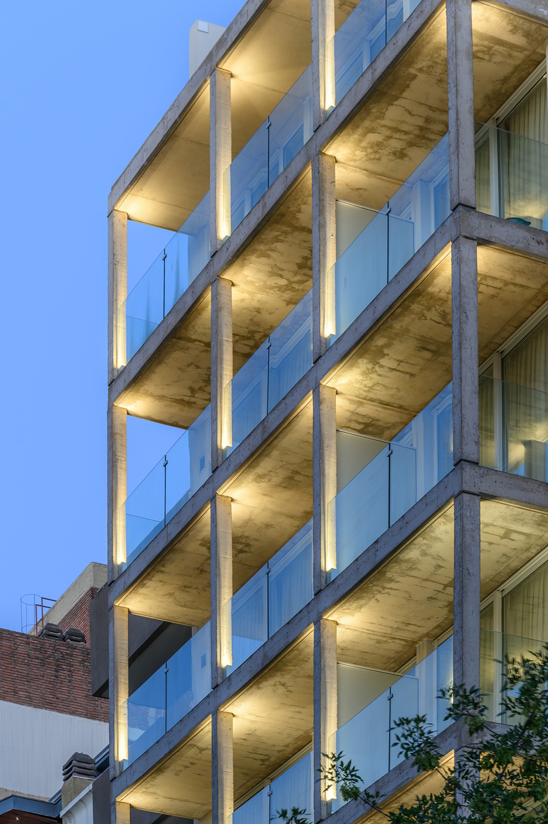 Design and Functionality – Justiniano Building by S_ Estudio