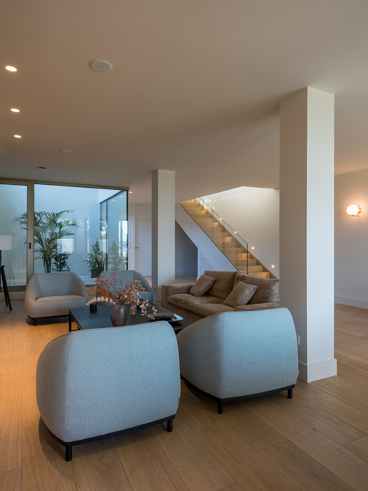 A Triumph of Modern Minimalism – La Providencia Residence by Verónica Durán Arquitecto 
