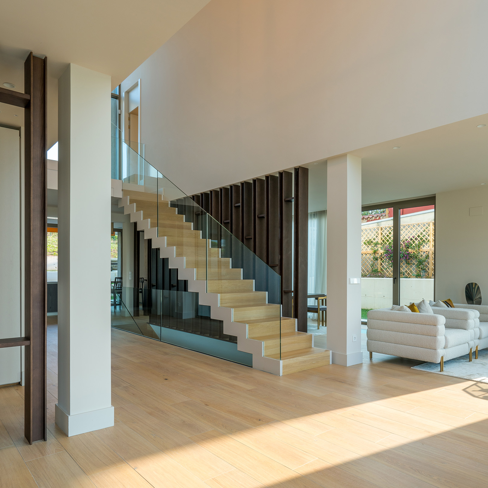 A Triumph of Modern Minimalism – La Providencia Residence by Verónica Durán Arquitecto 